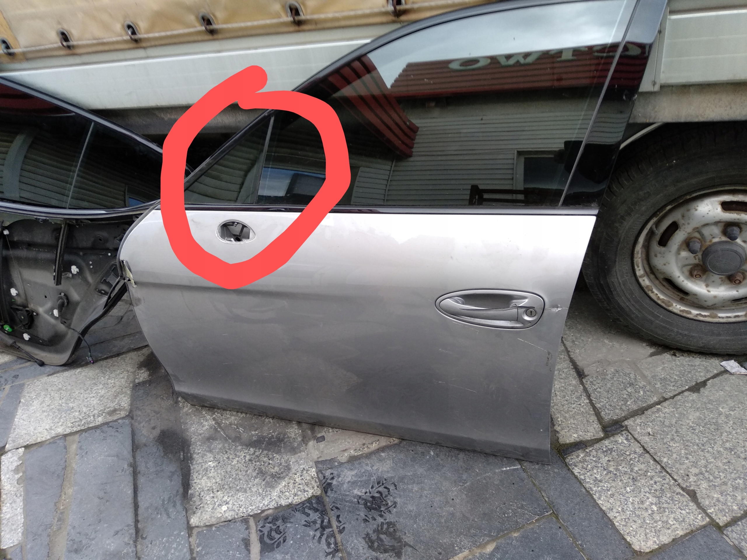 970542311 - PORSCHE PANAMERA 970 СКЛО ПЕРЕДНЄ ЛІВЕ ТРИКУТНИК