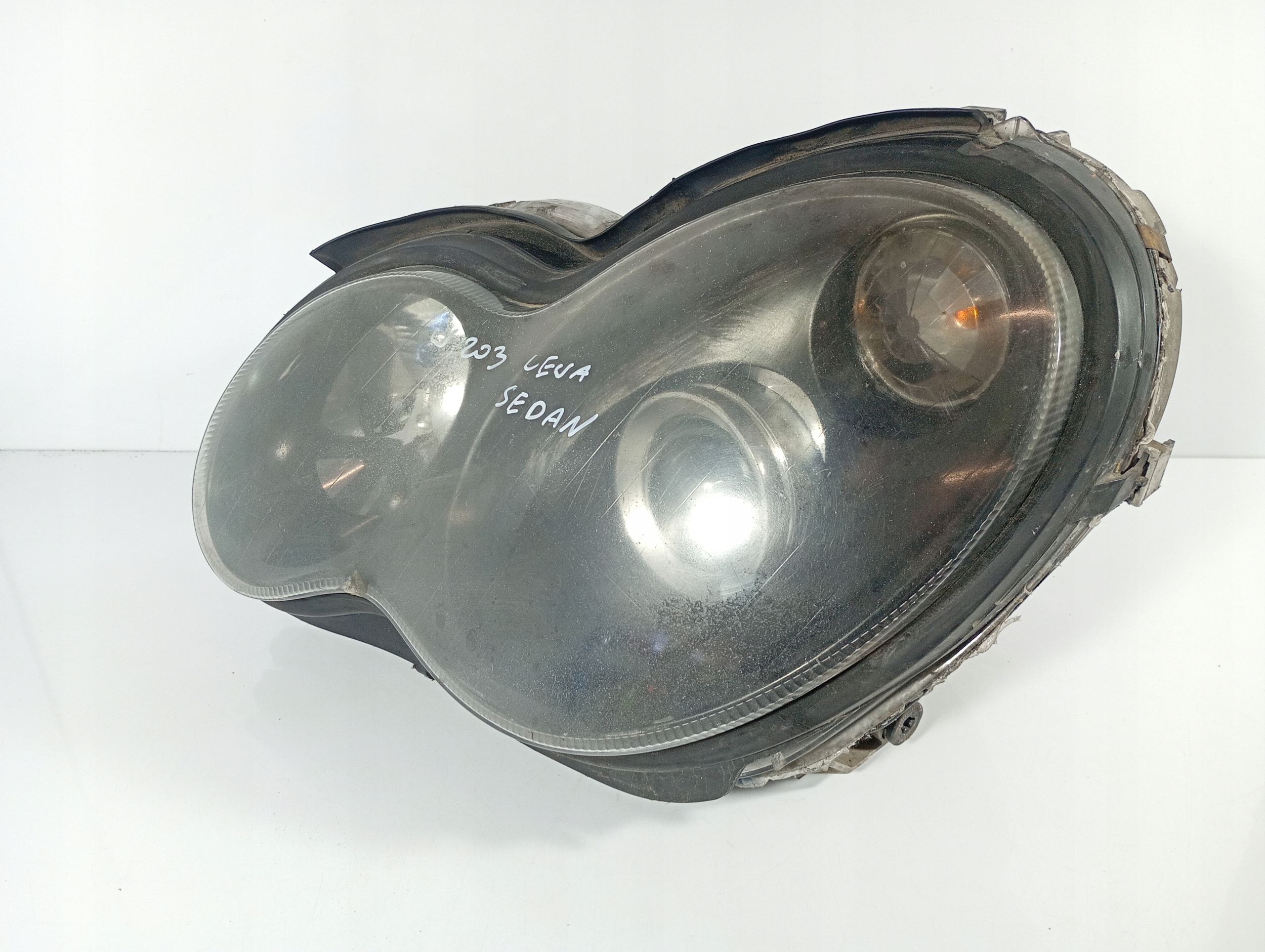 CKLASA W203 04-07 REFLEKTOR light left front front OE A2038203761