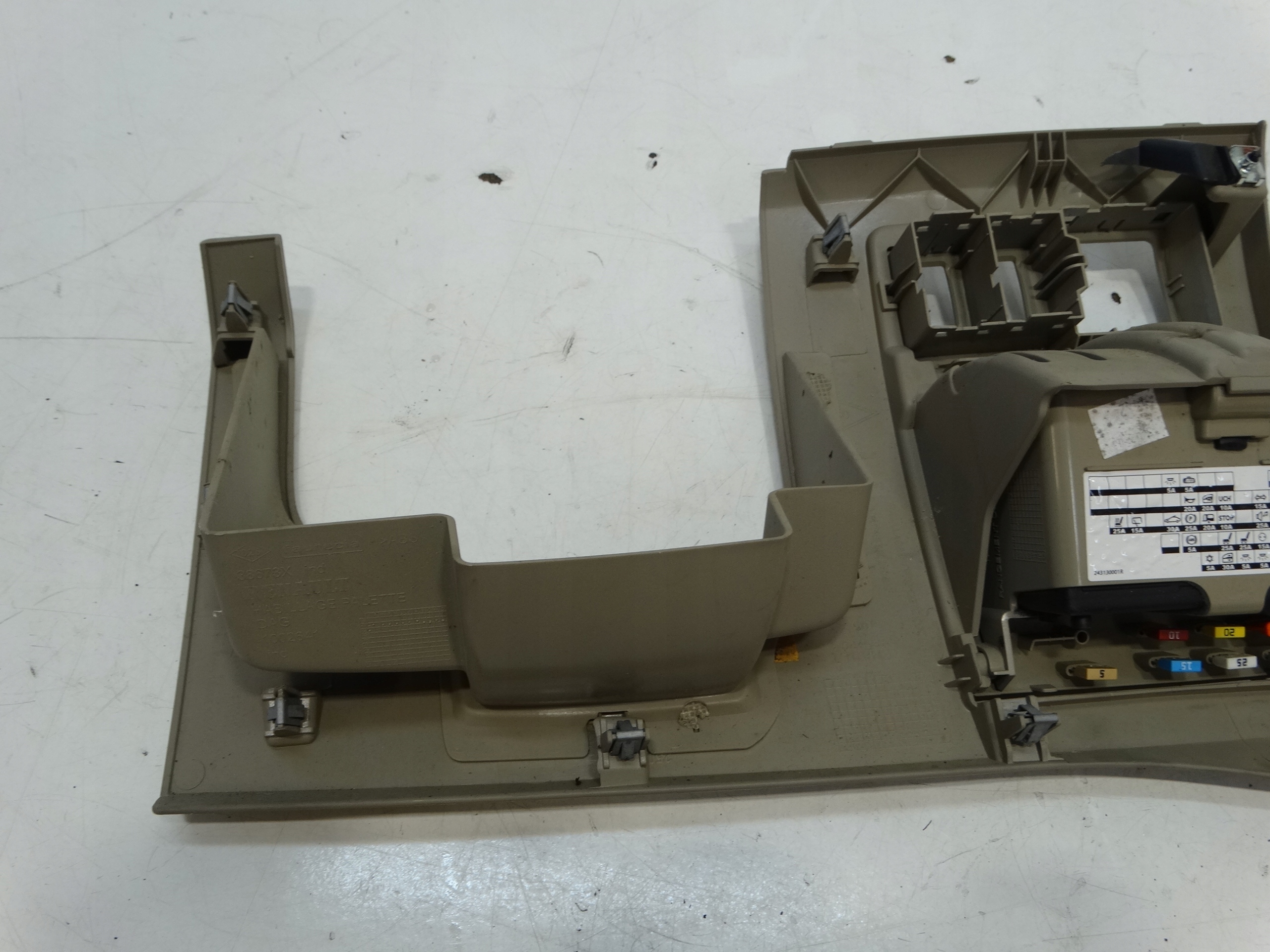 Blende Abdeckung unter Lenkrad LAGUNA III 689218812R