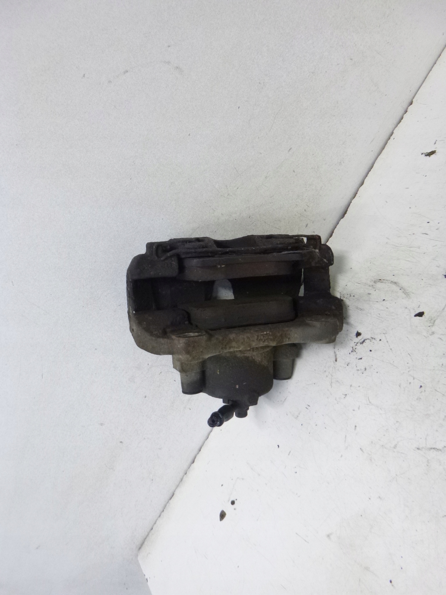 caliper brake front Opel Astra H 1.3 CDTI HB