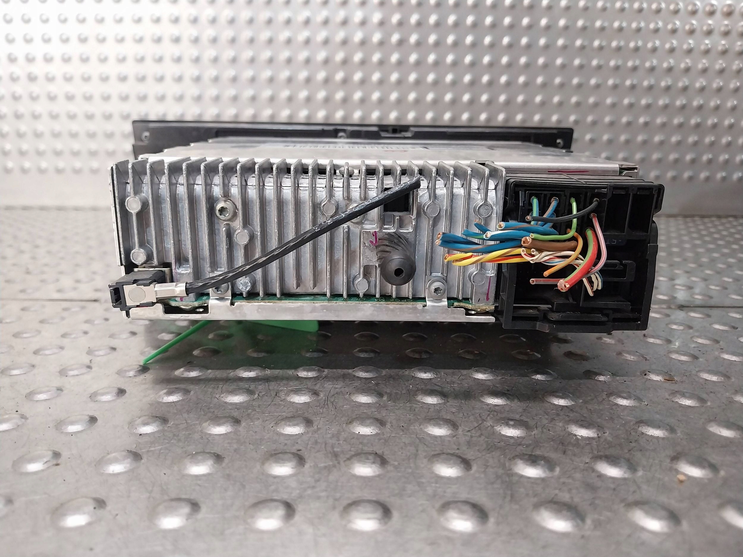 RADIO CD BUSINESS 9202152 BMW E81 E82 E87 E88 E90 E91 E92 E93 E84