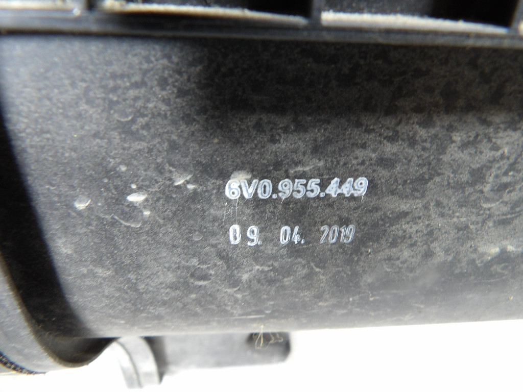 Skoda OE 6V0955449 washer fluid tank