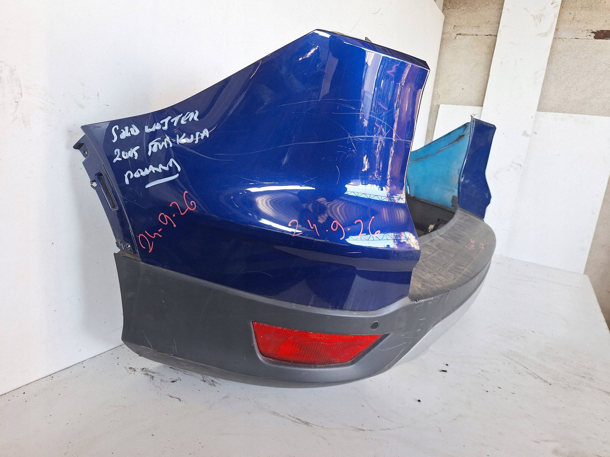 FORD KUGA MK2 12-16 Stoßstange heck + PDC