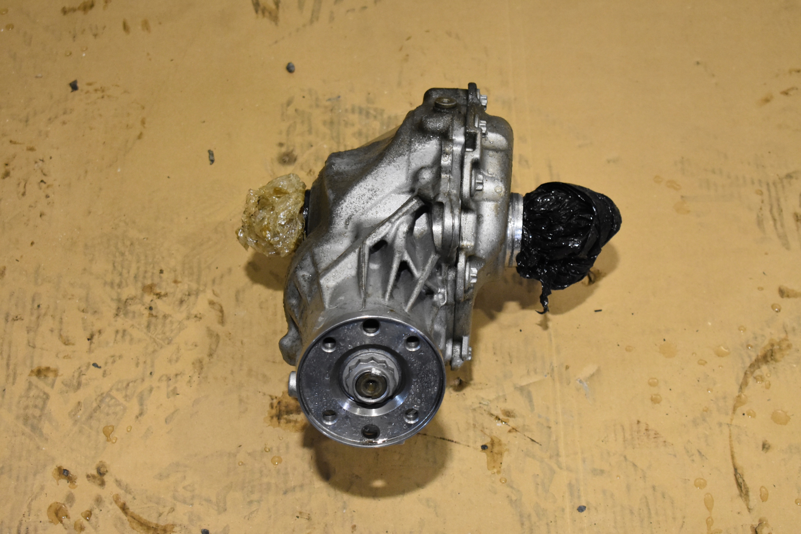 IDEALNY differential differential front MERCEDES W206 2,647 1