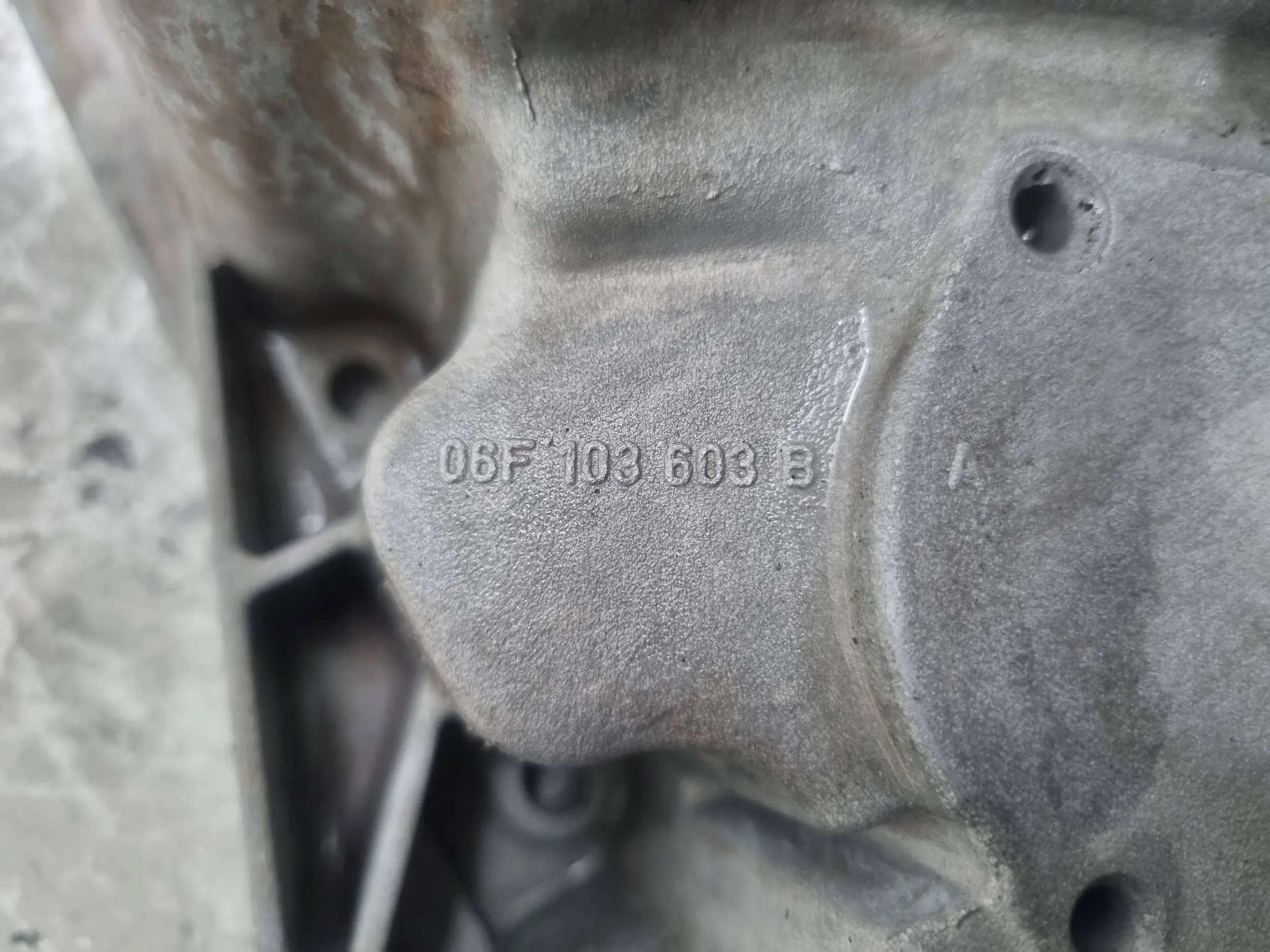 MISKA OLEJOWA BEZ CZUJNIKA 06F103603B AUDI A3 8P A4 B7 2.0 TFSI BWA AXX Numer katalogowy części 06F103603B