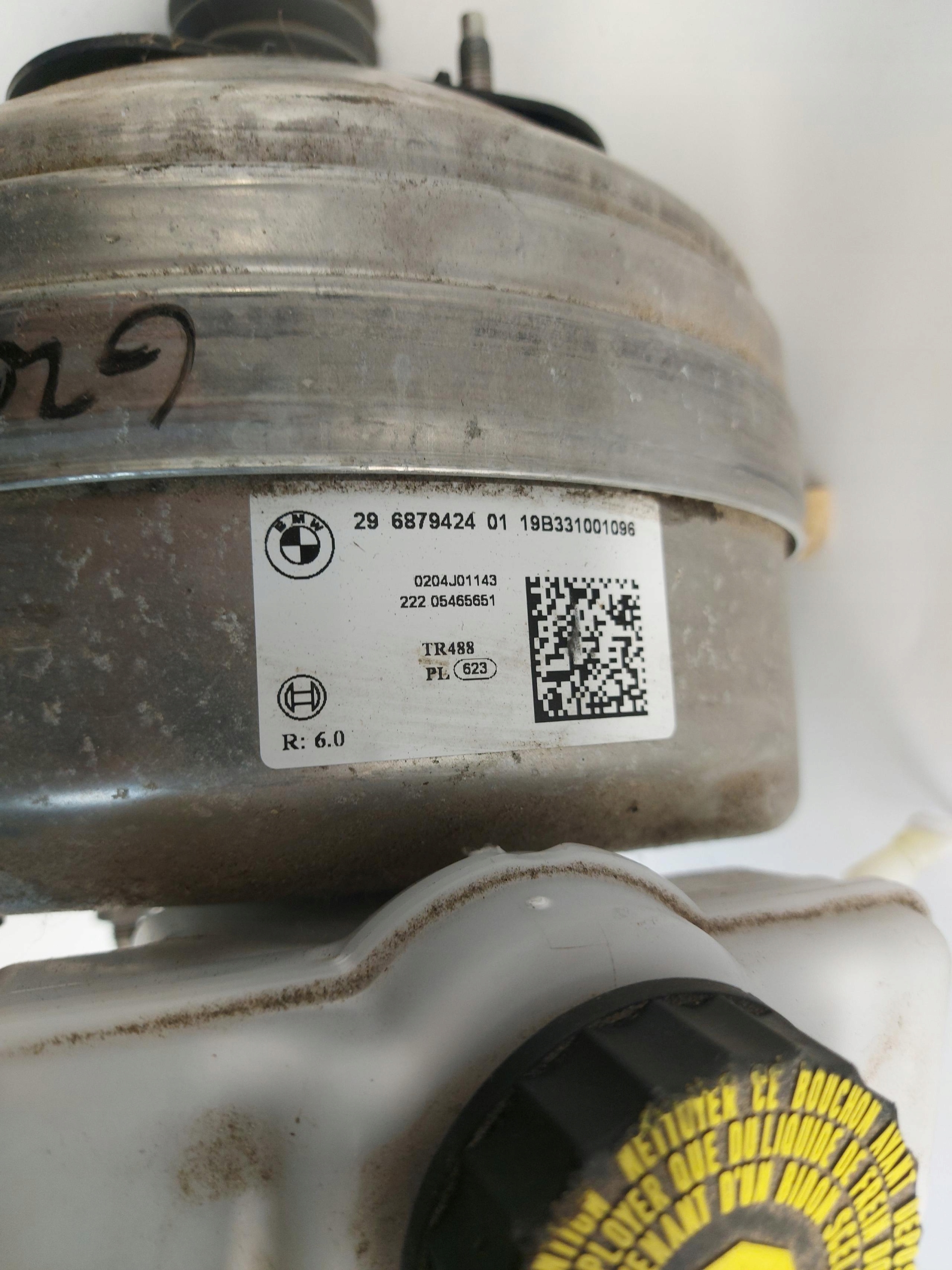 BMW G20 330e servo servofreno 6879424