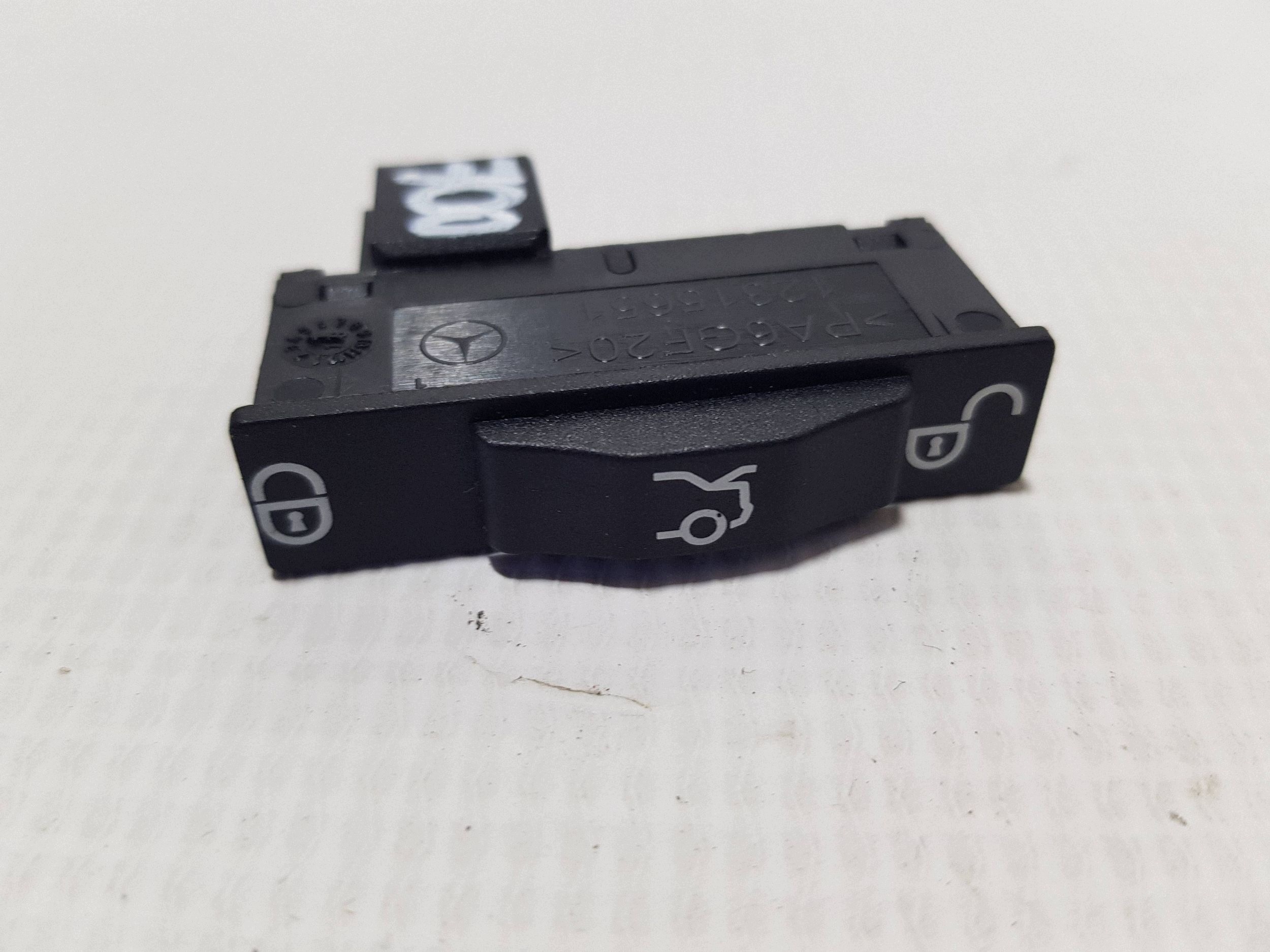 MERCEDES W205 button BLOKADY bonnet rear part A2059051003