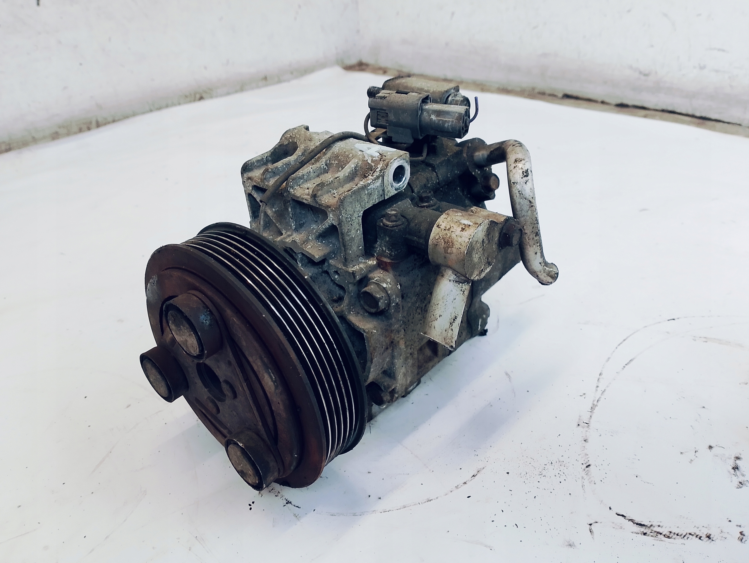 KOMPRESOR KLIMATYZACJI MAZDA 3 BK 1.6 H12A1AF4DW