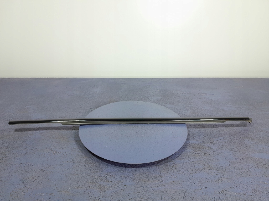 VOLVO XC60 II LISTWA ZGARNIAJĄCA DRZWI TYŁ LEWA