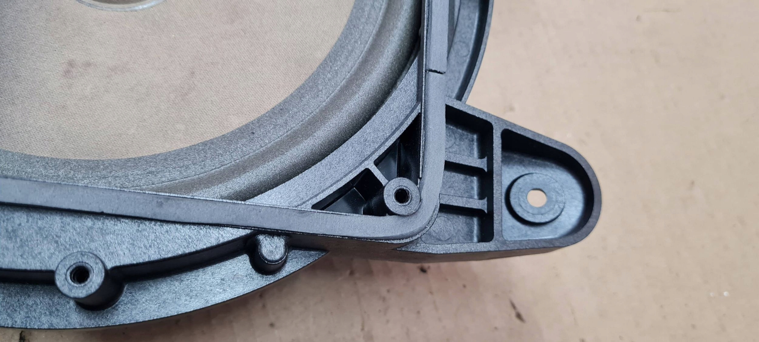 A4 B9 8W speaker BASOWY SUBWOOFER sedan 8W5035412