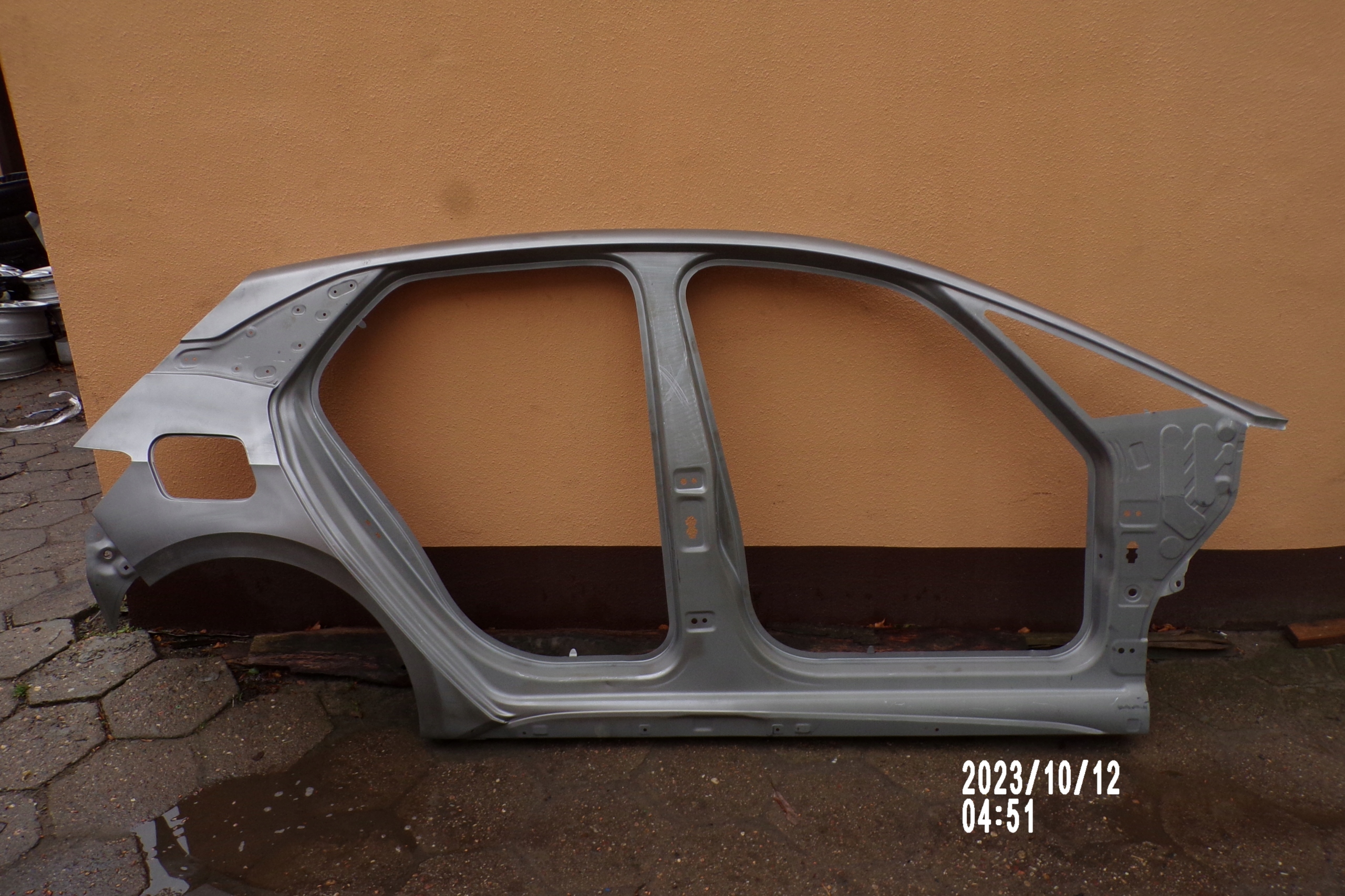 Błotnik próg poszycie Cupra Born