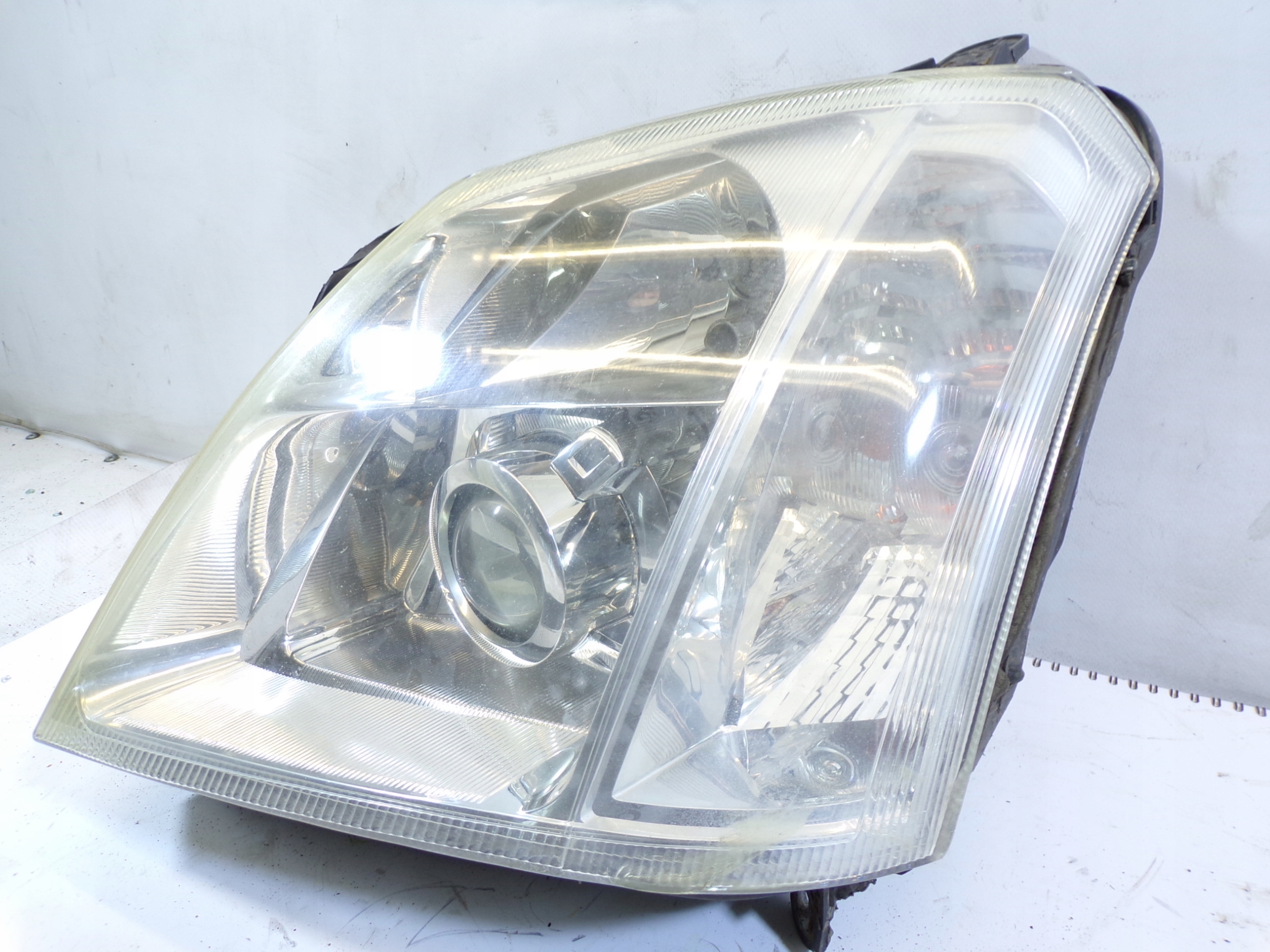 light left front OPEL MERIVA A XENON OPIS