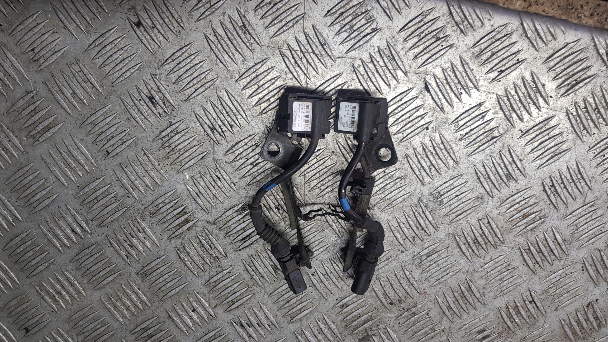 AUDI A8 D3 sensor PRZYSPIESZENIA 4e0616575j 4e0616576j left right