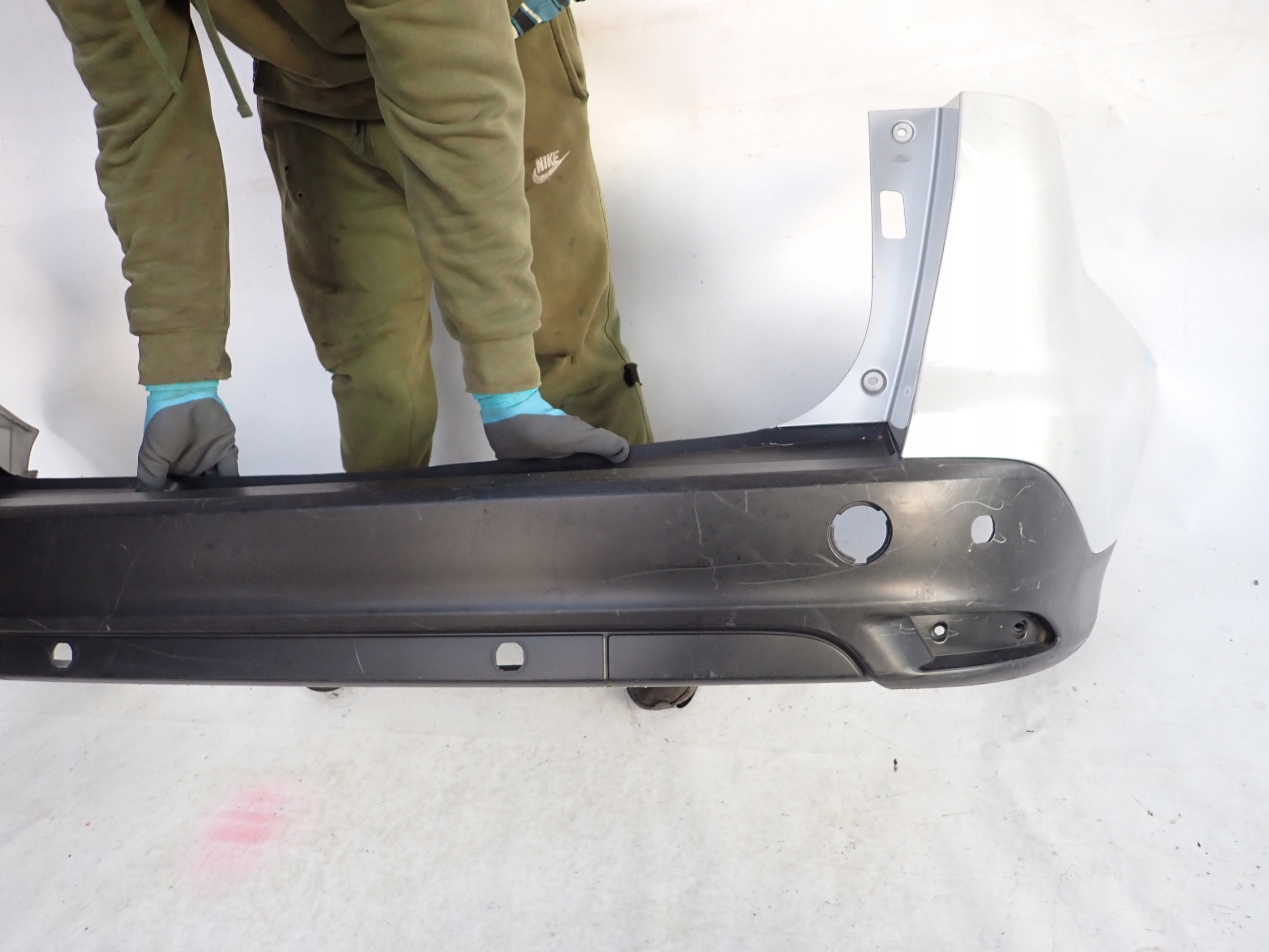 FORD FOCUS MK3 11-18 KOMBI bumper rear part rear 4PDC