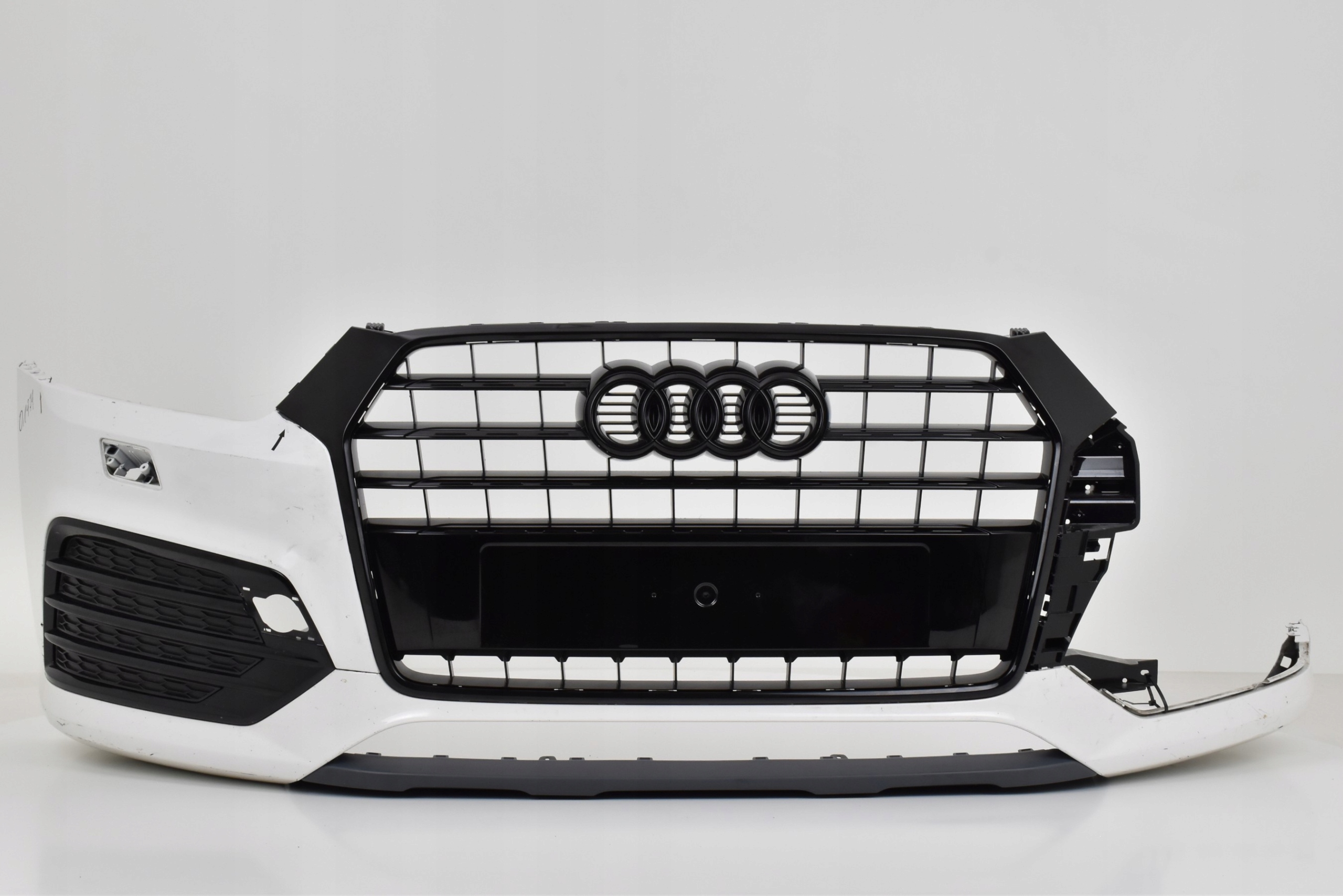 AUDI Q3 8U0 LIFT 2015- S-LINE ZDERZAK PRZEDNI