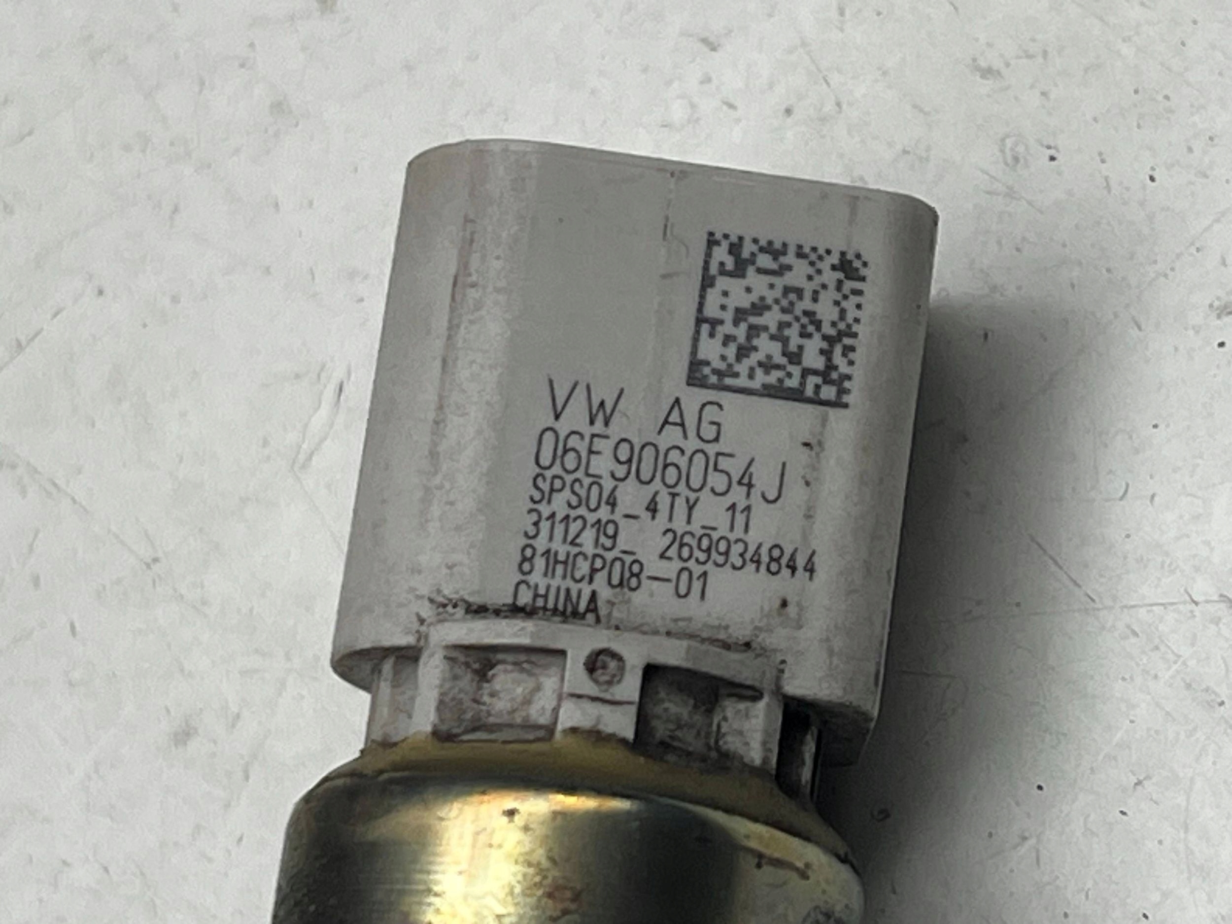OE VAG sensore pressione olio AUDI A6 13- 06E906054J !J