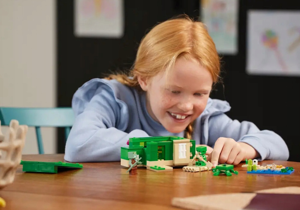 LEGO 21254 Minecraft Domek na plaży żółwi Marka LEGO
