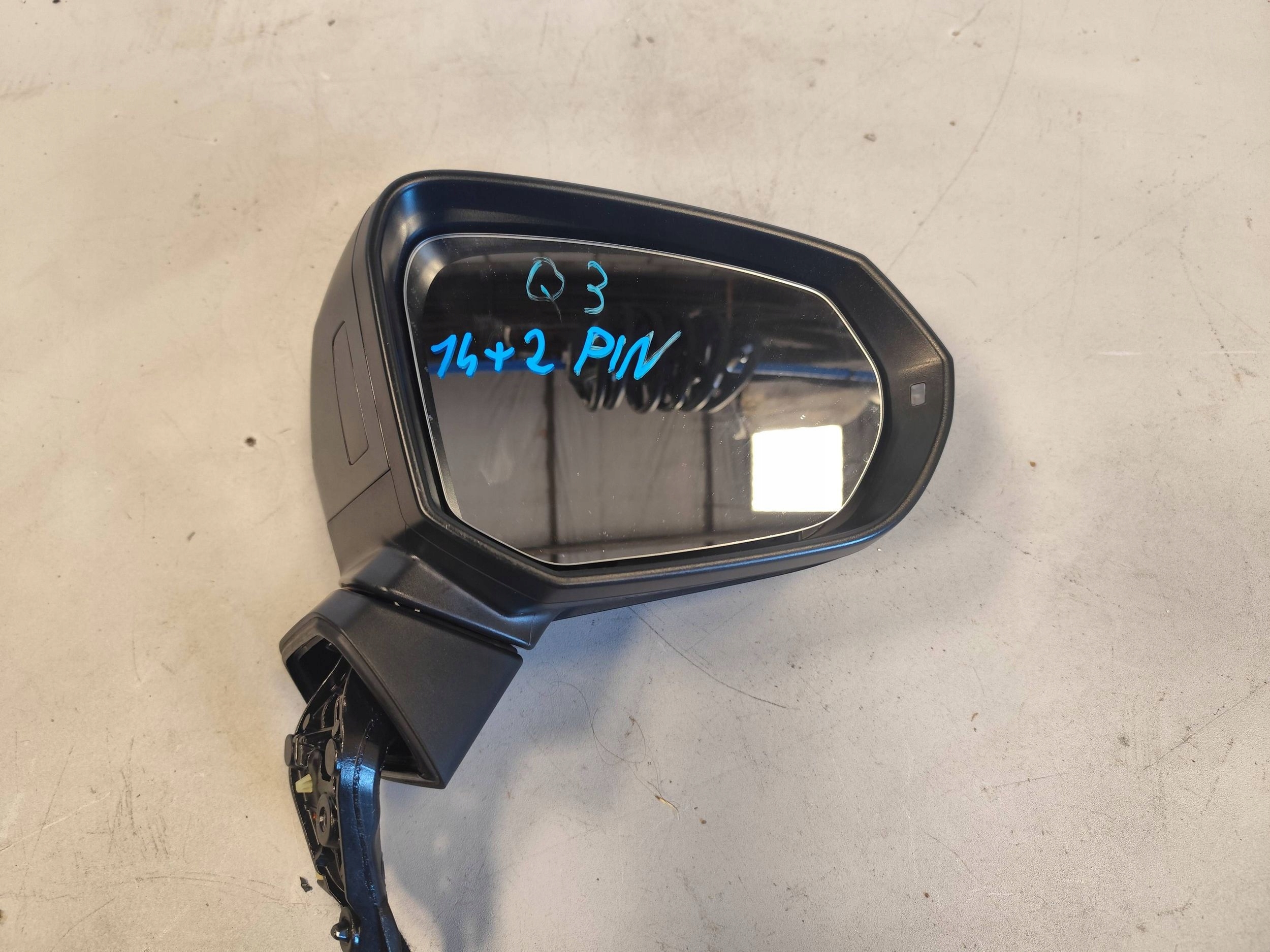 AUDI Q3 II 83A mirror right 14+2 PIN 16 PIN