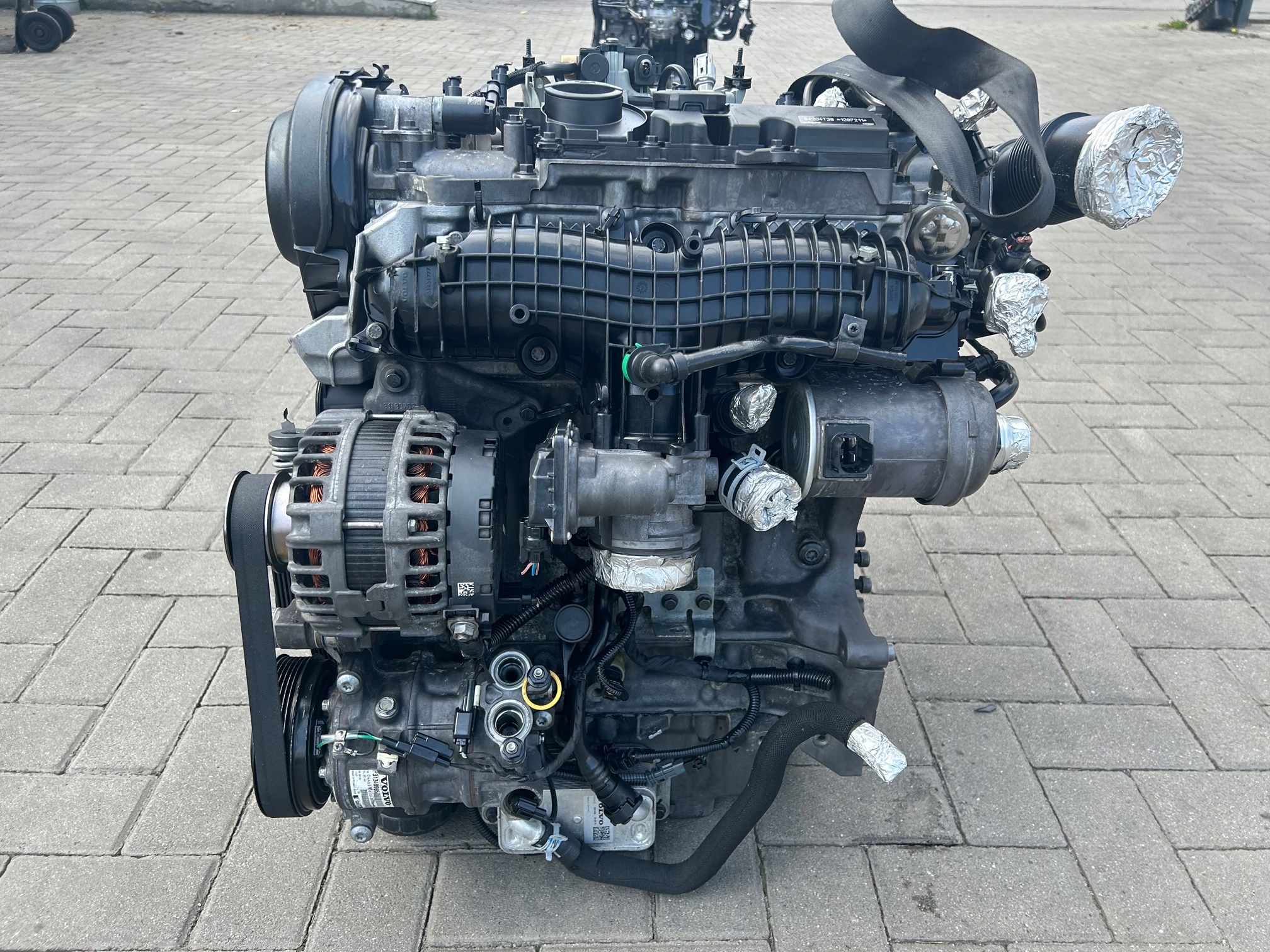 engine VOLVO XC40 V60 S60 2.0 T2 B4204T38 122KM