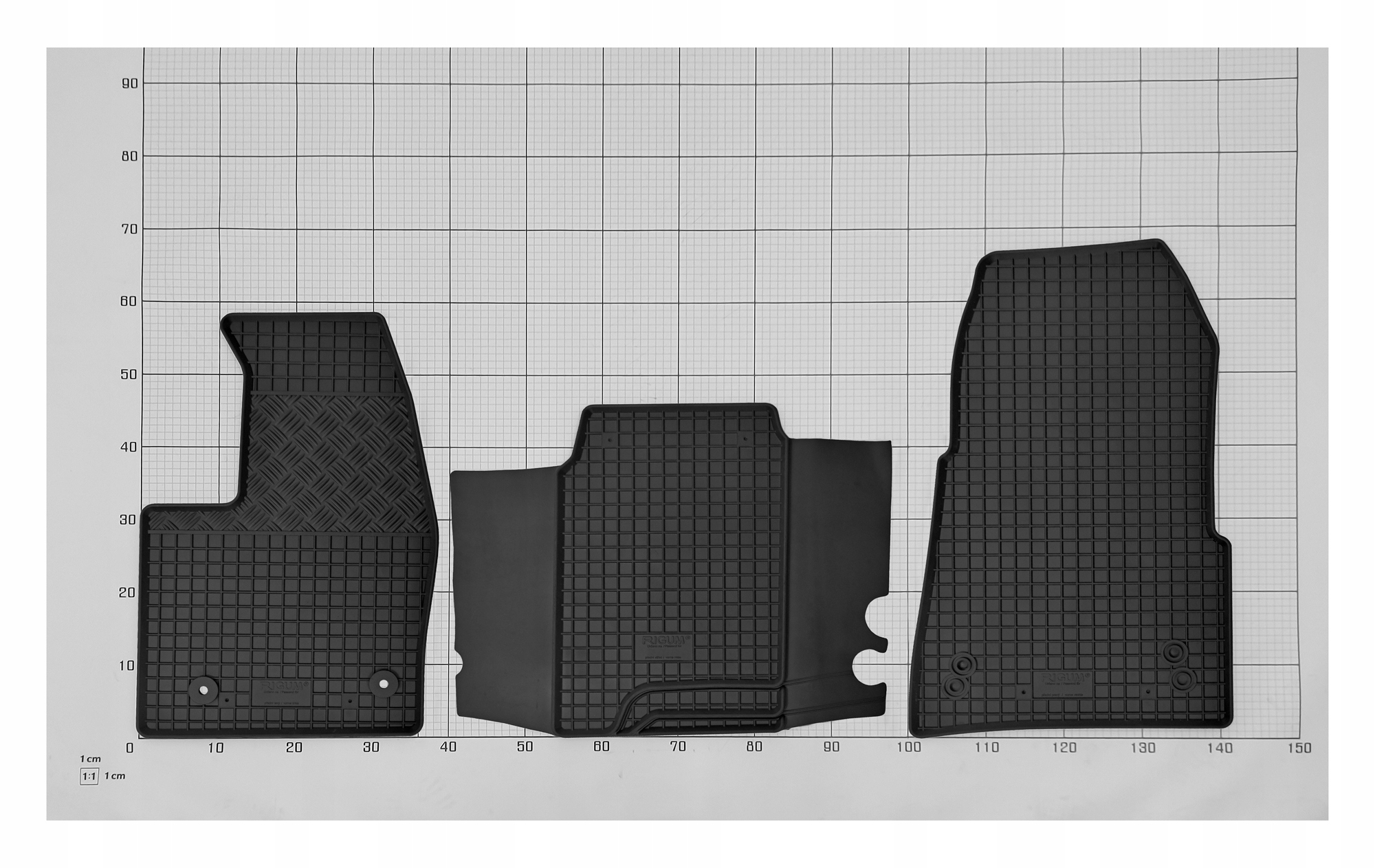 Dywaniki i mata do bagażnika do Ford Tourneo Custom L1, 8/9 miejsc, automat Producent Rigum