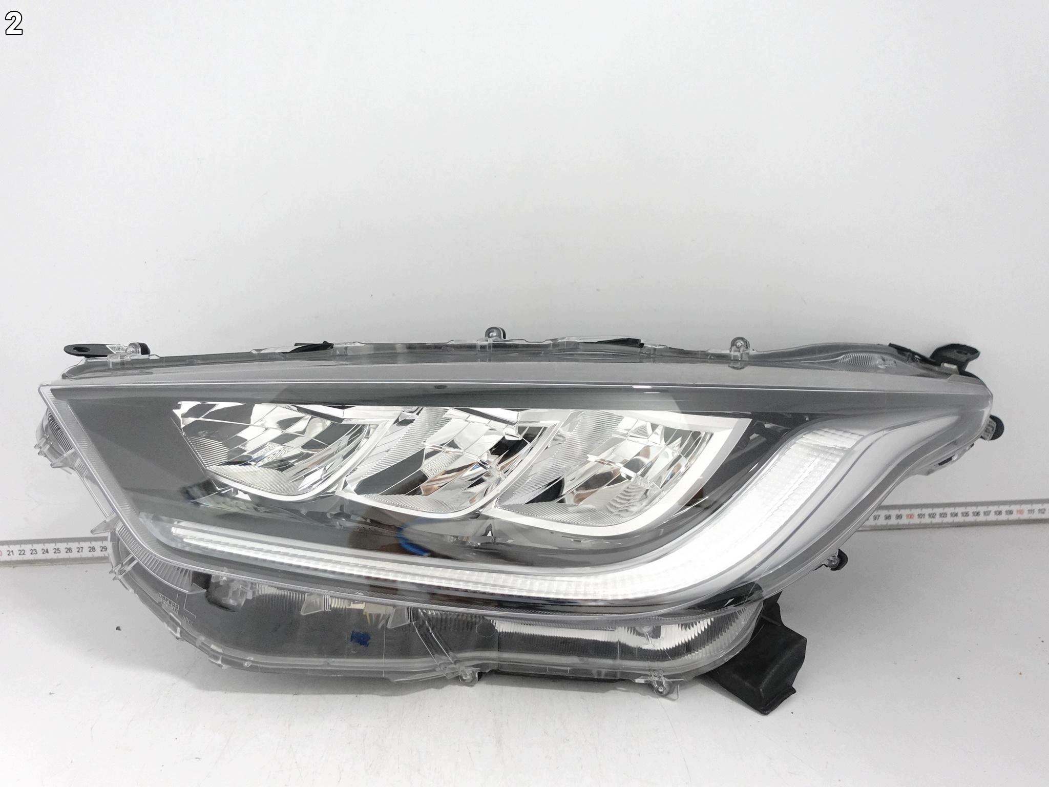TOYOTA YARIS IV (4 GENERACJA) XP210 GR 20- light FULL LED left front EU