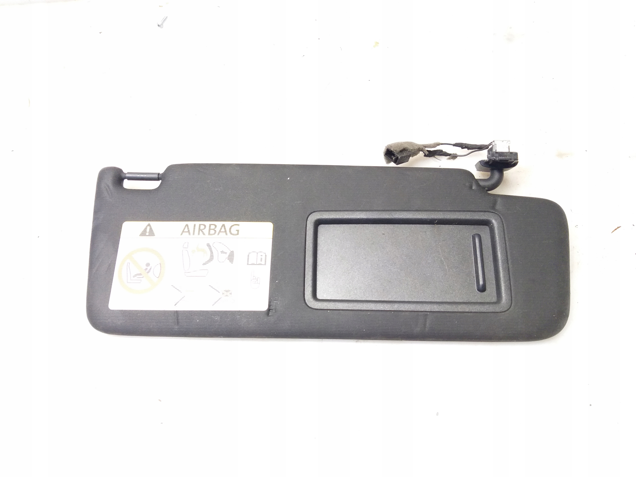 VW GOLF VII ЗАХИСТ СОНЯЧНОЇ ЕНЕРГІЇ КОЗИРОК ПРАВИЙ