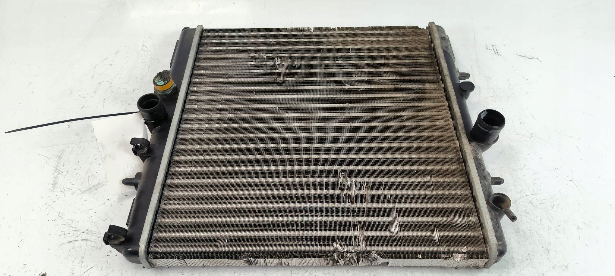 water cooler 20211020 PEUGEOT 206