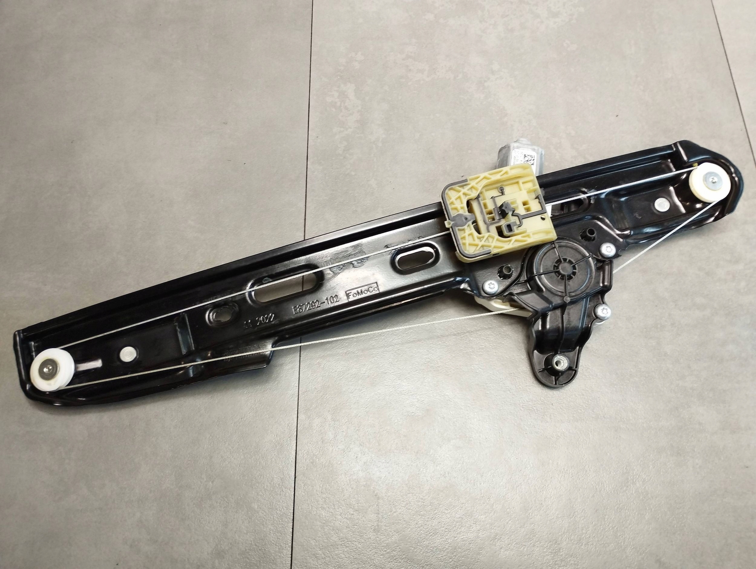 Volkswagen Amarok II 2023 mechanism windows left rear part