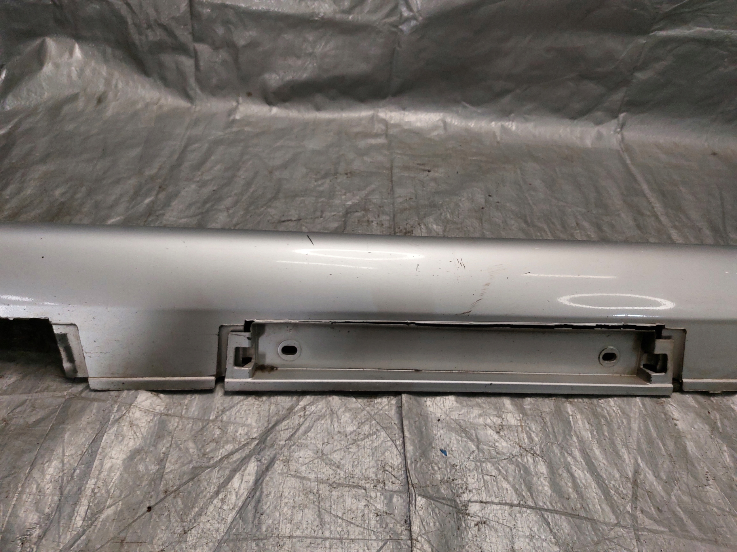 cap moulding for threshold left LEXUS IS250