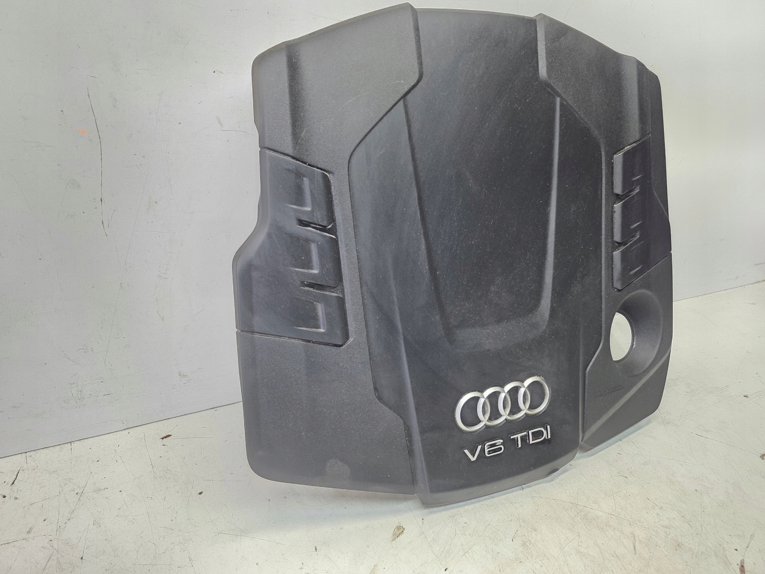 cover engine housing cover AUDI A6 C8 3.0 TDI 059103925CL
