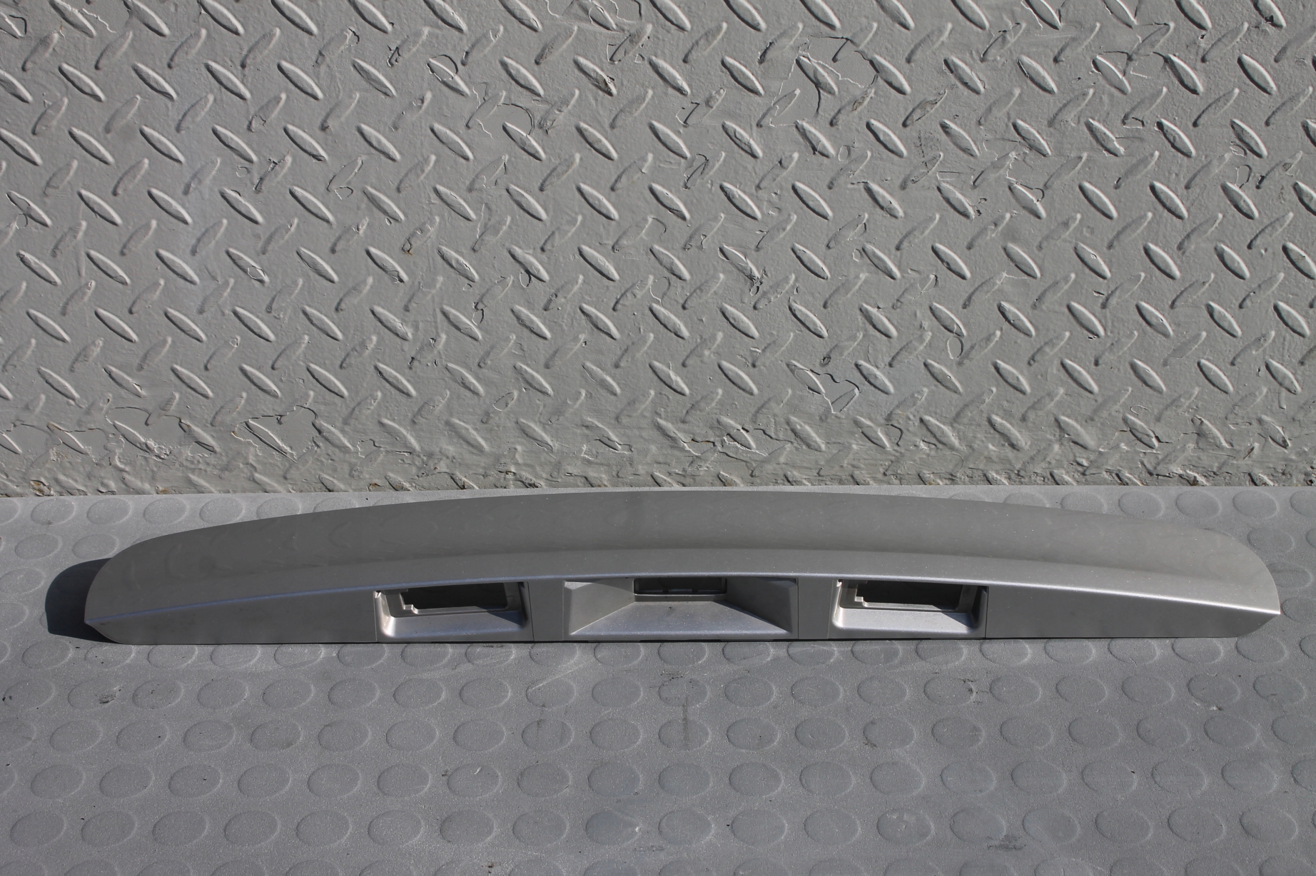 90810 JD0123 - Бленда заслонки планка задняя QASHQAI J10 06-13 KY0