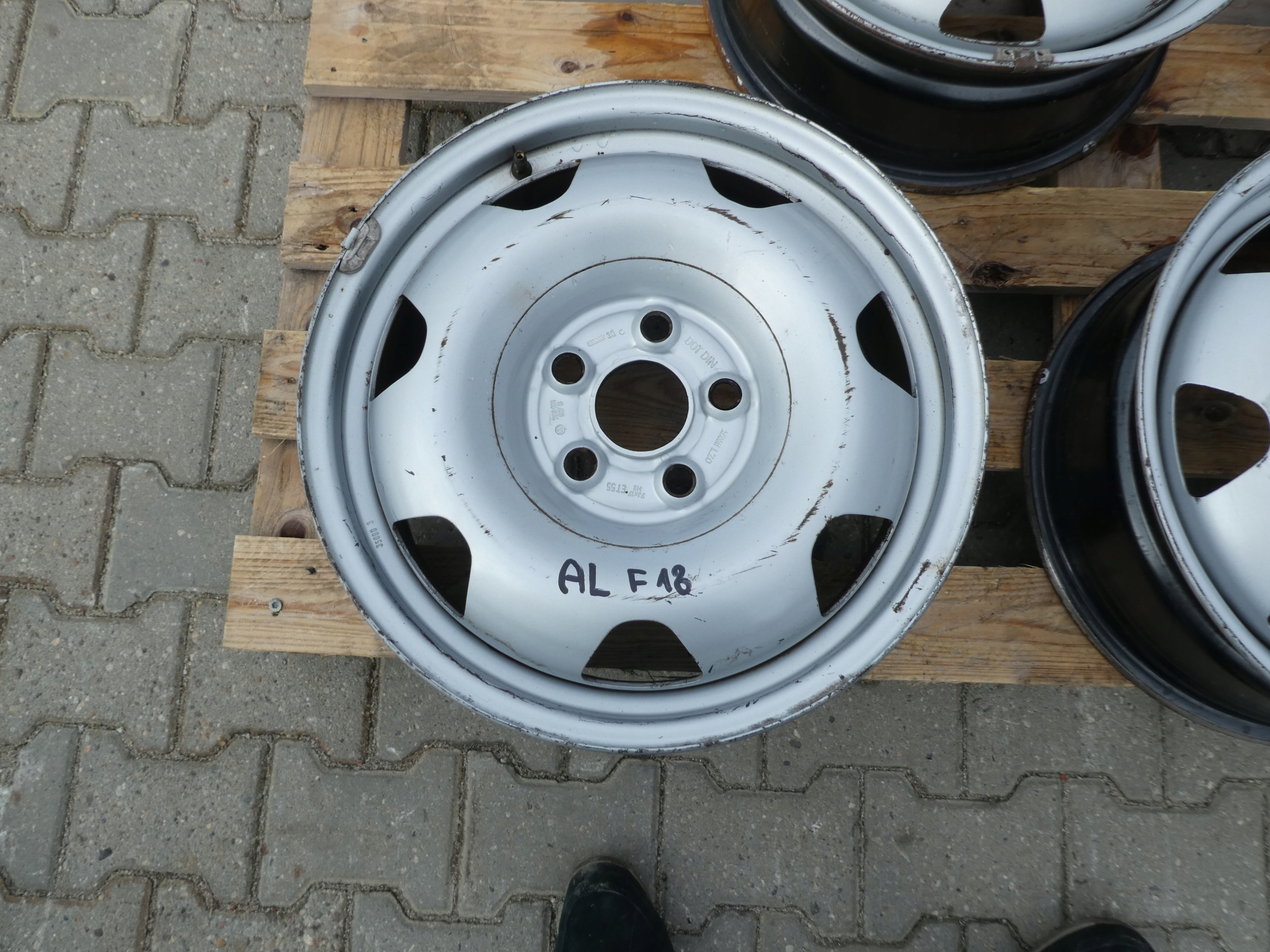 4X CERCHI Ferro 17CALI 7E0601027B VW T5 T6