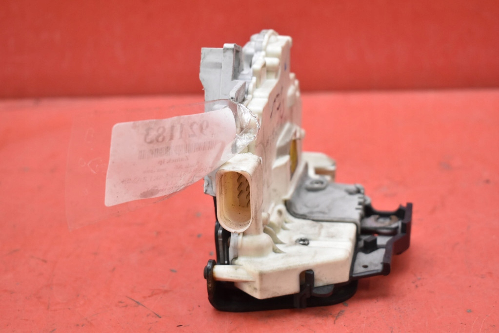 lock door left front front EU 4F1837015 AUDI A6 C6 04-08