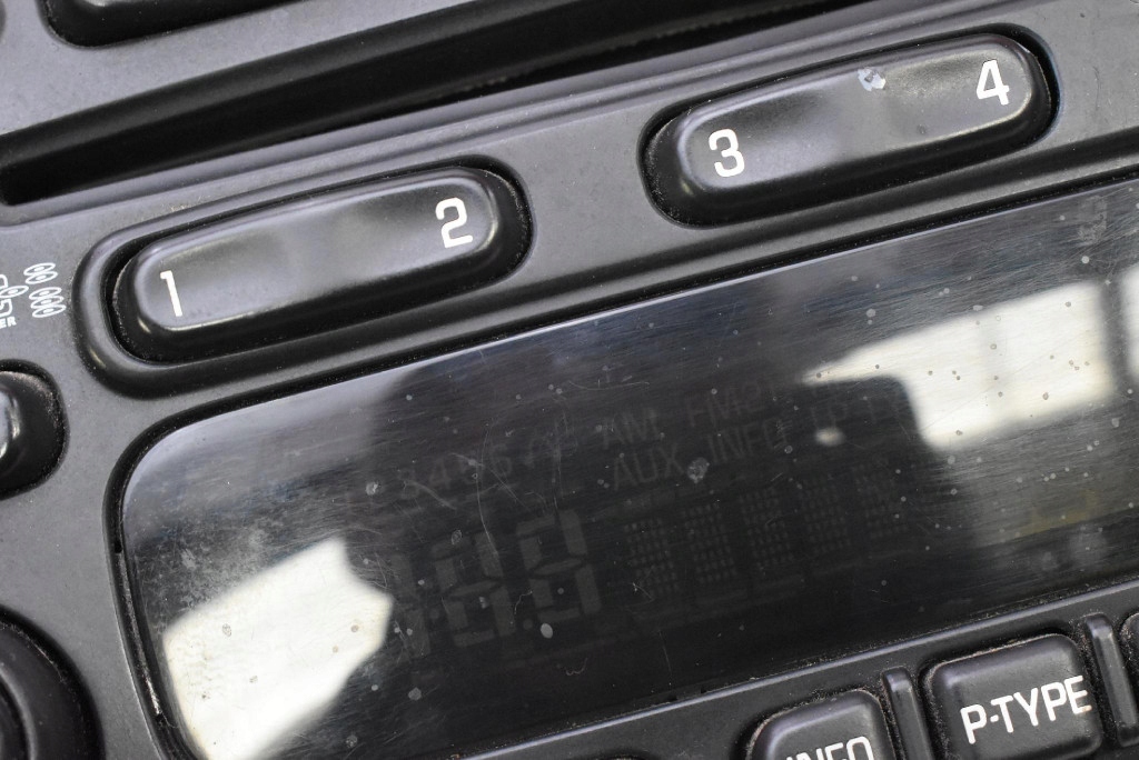 RADIO radio 6CD MCD 10348261 BUICK RANDEZVOUS 01-07