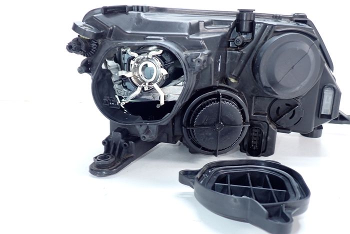 SKODA RAPID XENON 12-16 reflektor left light left 5JB941015A