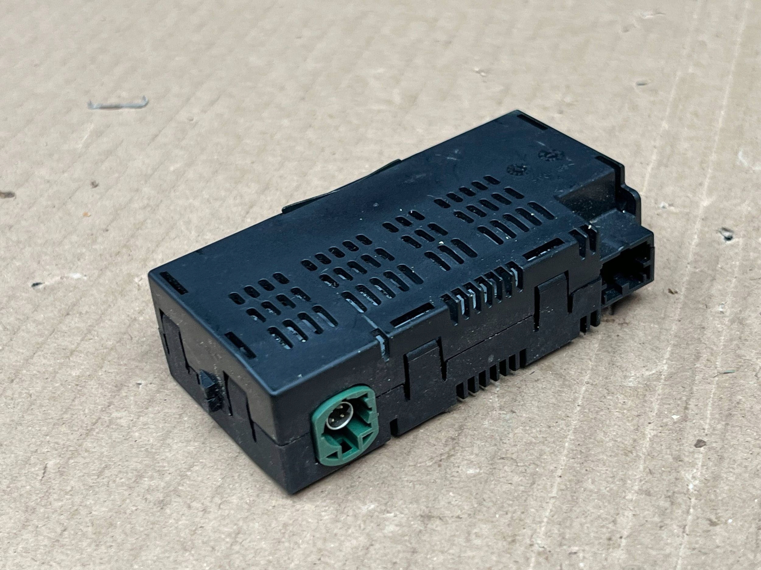 SEAT IBIZA PORT adapter USB 575035736A !J