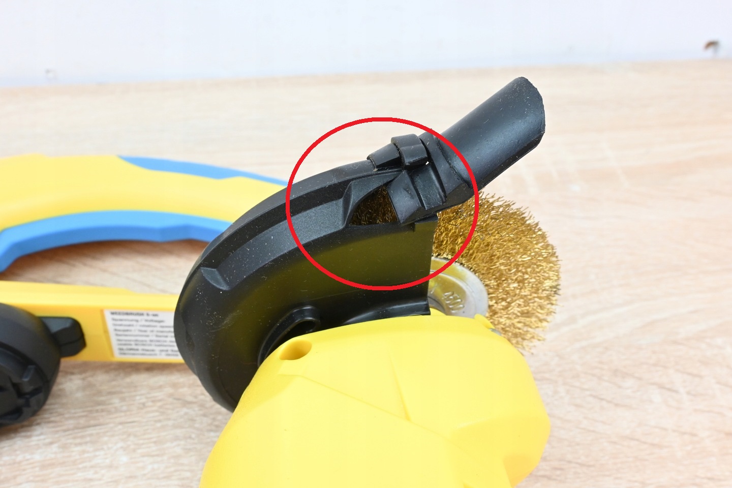 GLORIA WEEDBRUSH AKUMULATOROWA SZCZOTKA DO FUG SPOIN Zasilanie elektryczne akumulatorowe