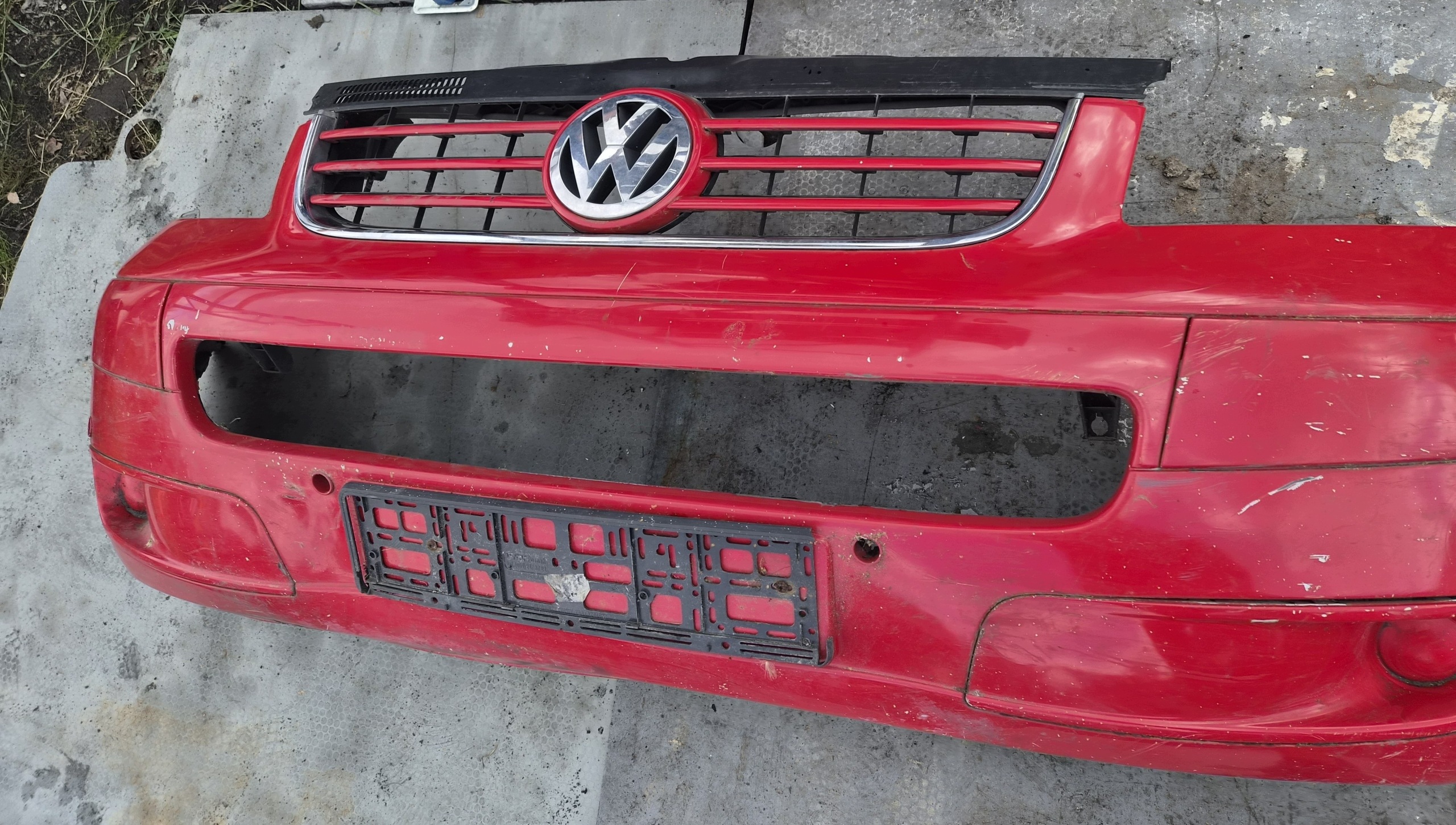 VW T5 Frontstoßstange vorne Caravelle Multivan roter