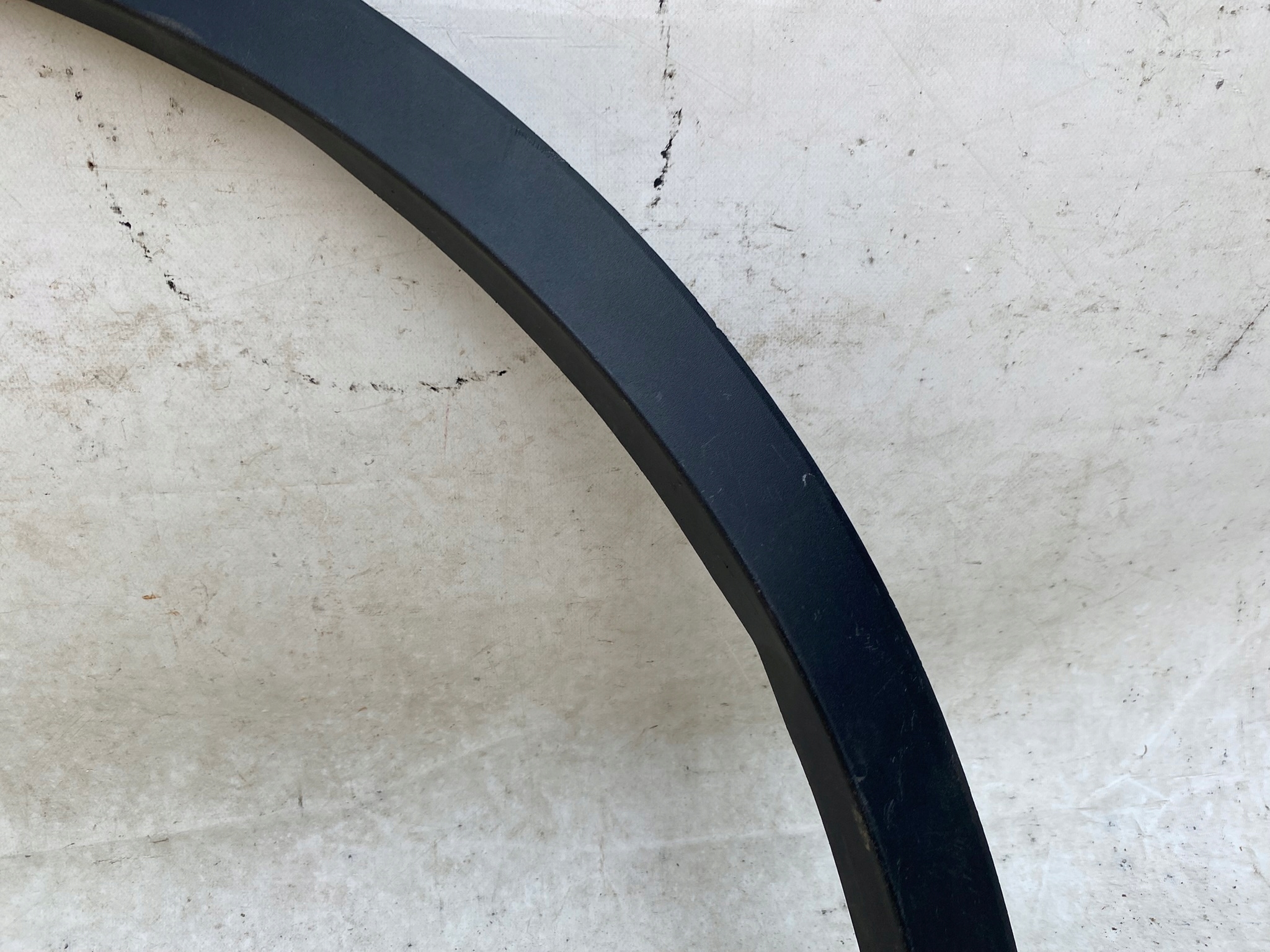 TESLA Y moulding fender left front 1683859-00-A