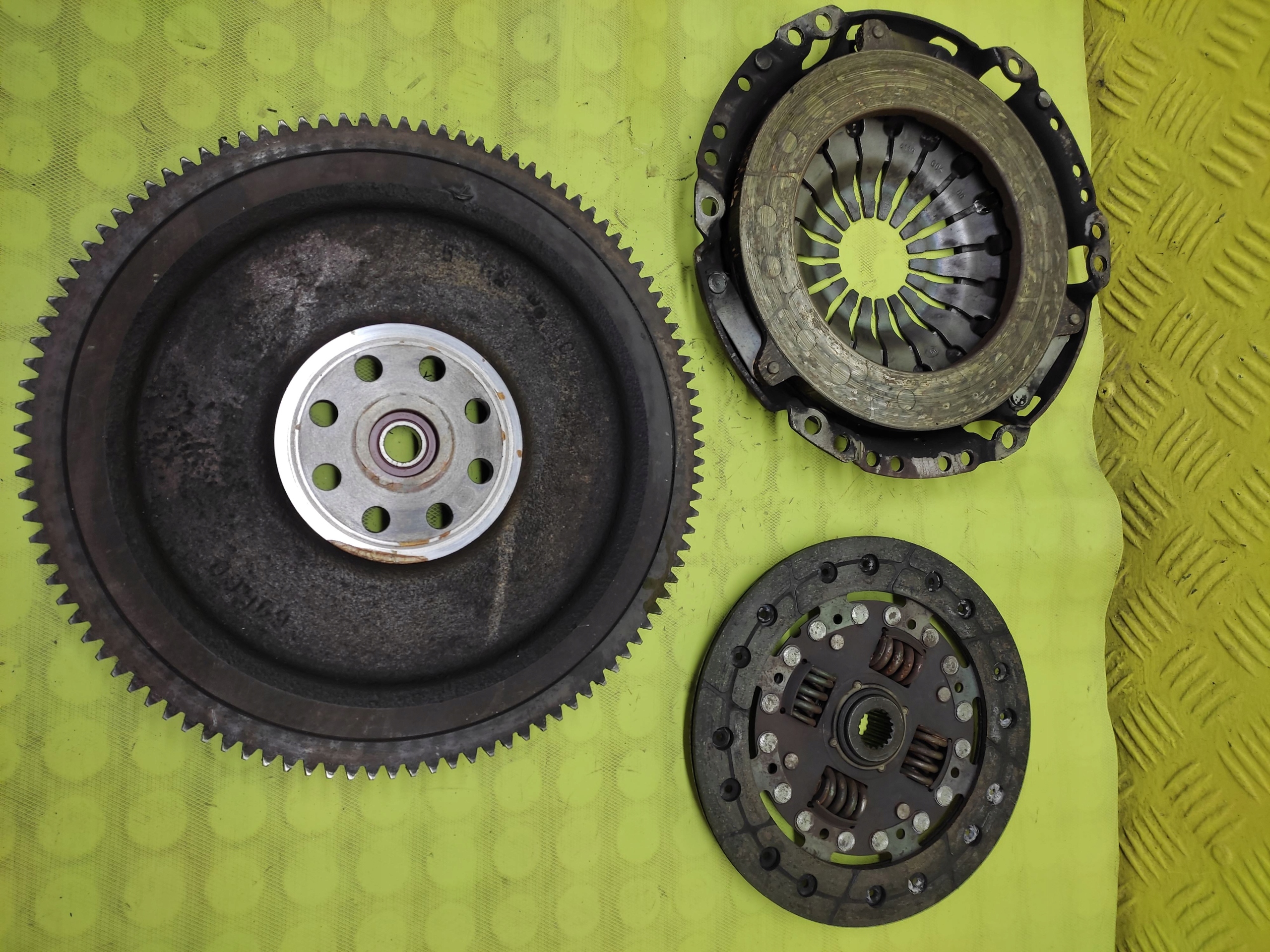 SUZUKI SWIFT 1.3 BENYNA clutch flywheel KPL