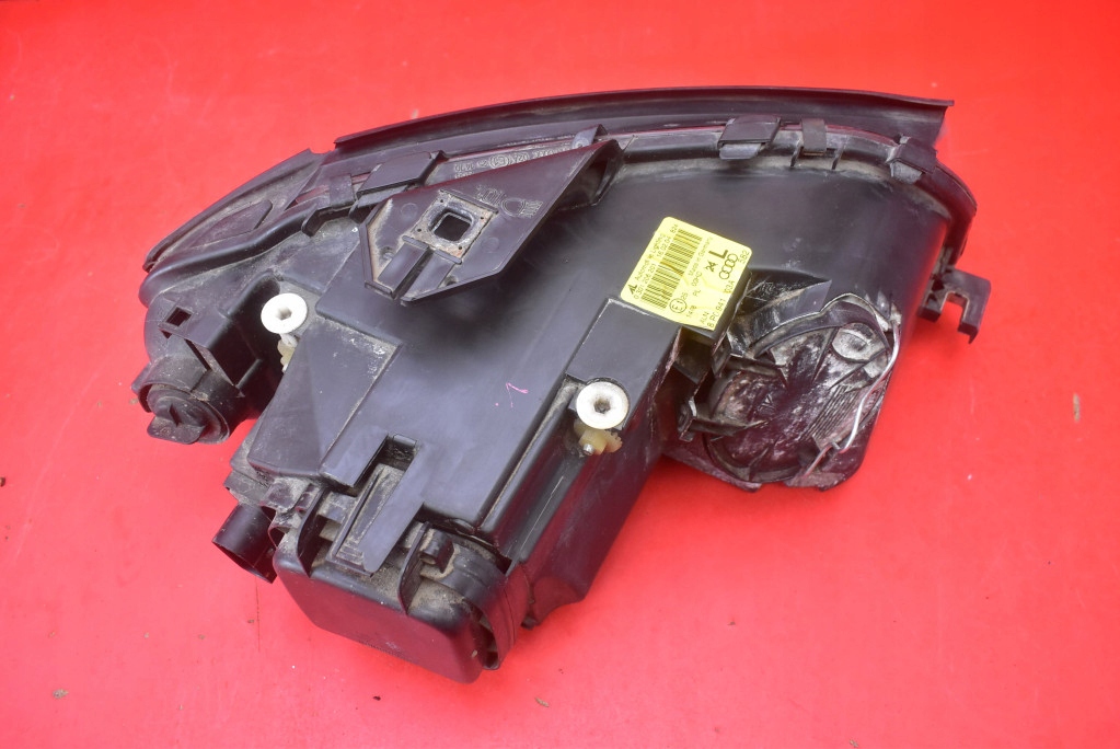 REFLEKTOR left light front EU 8P0941003A AUDI A3 8P 03-05