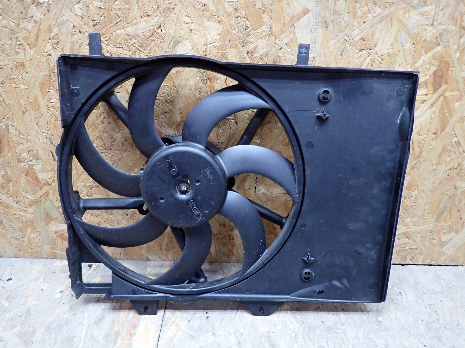 obal ventilátor OPEL CROSSLAND P17 1.2 THP 2017- 3641929