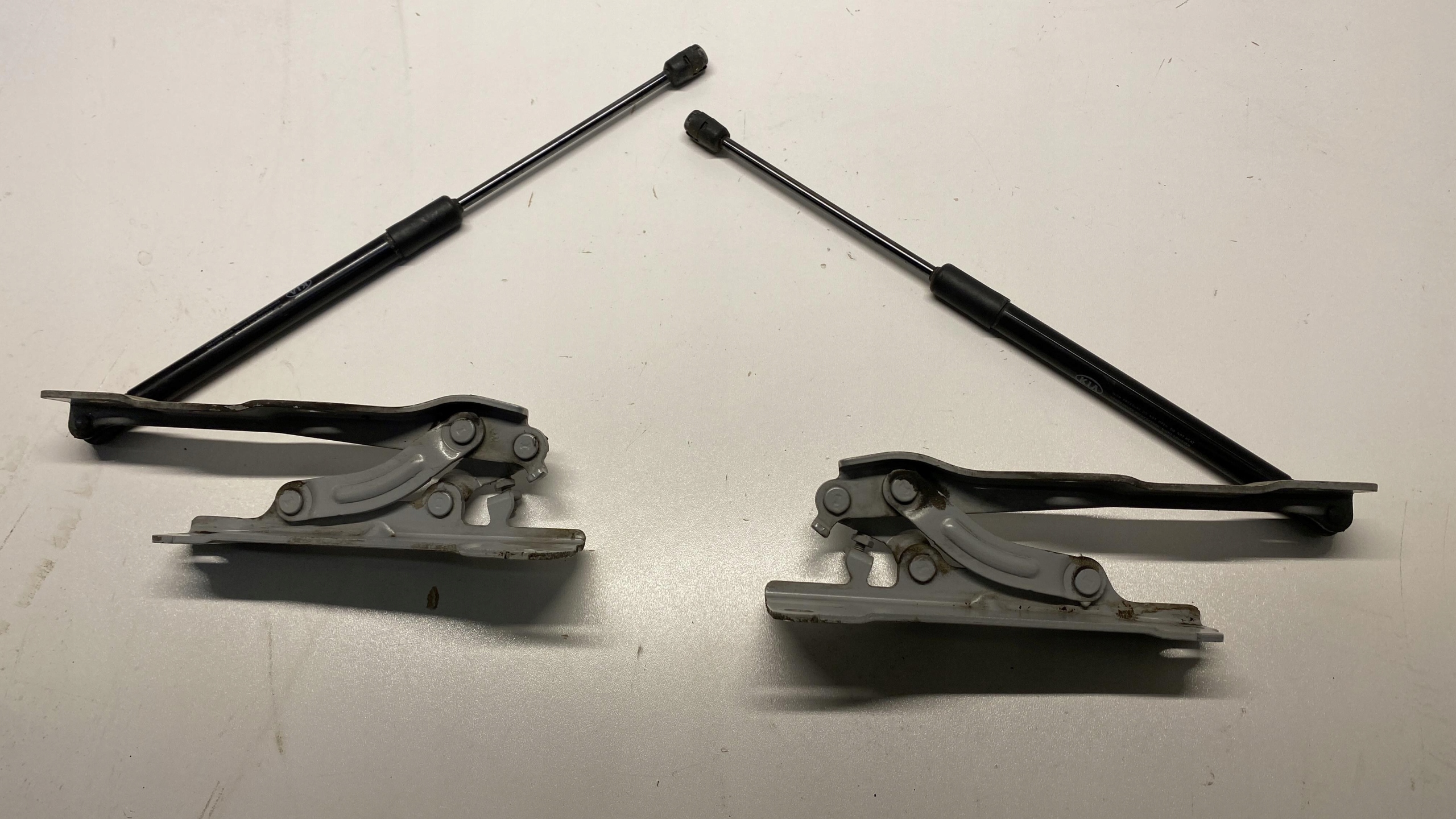 KIA OPTIMA IV hinge bonnet hinges right left 15