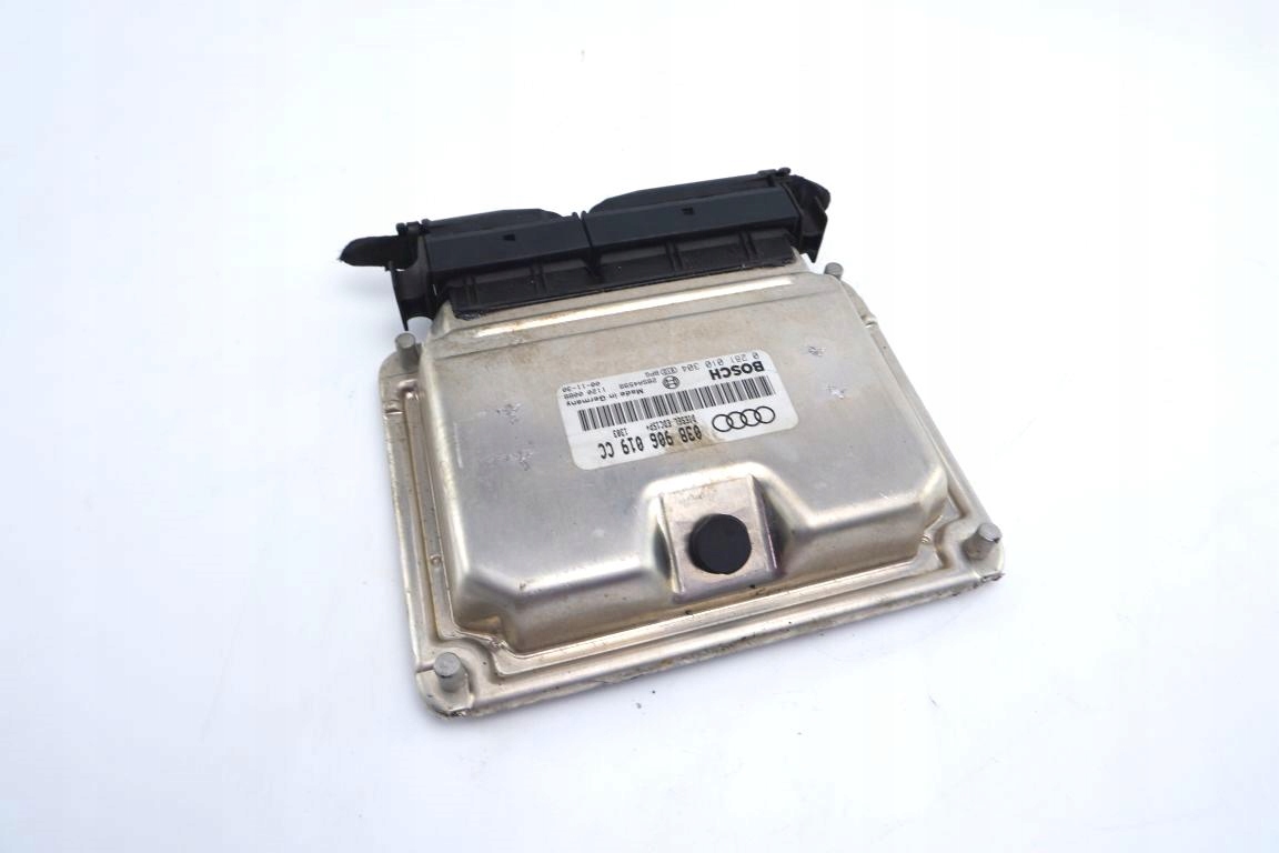 computer control unit of the engine AUDI A4 B5 1.9 TDI 038906019CC 0281010304