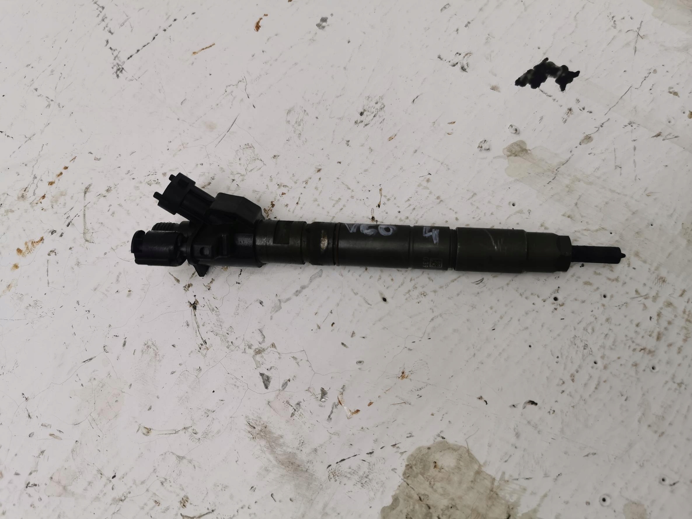 Iniettore VOLVO V60 e 2.0 D4 20V 163KM 31303238
