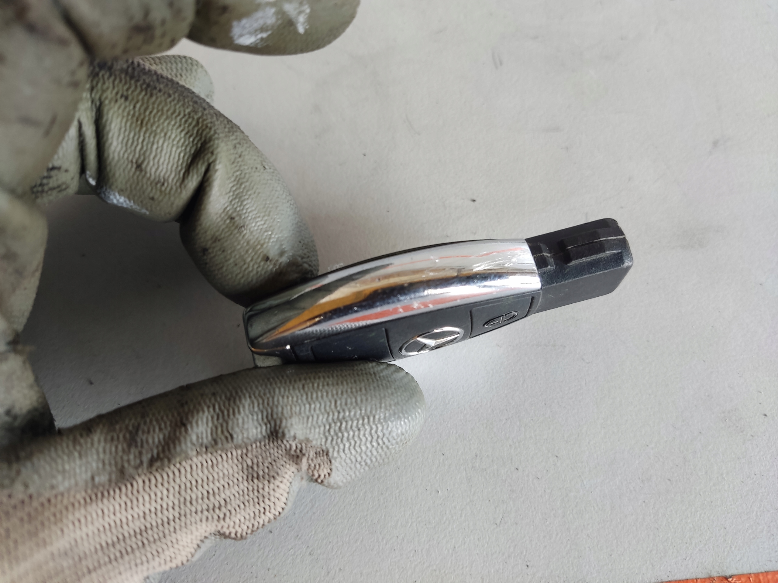 MERCEDES W176 KLUCZYK PILOT Producent części Mercedes-Benz OE