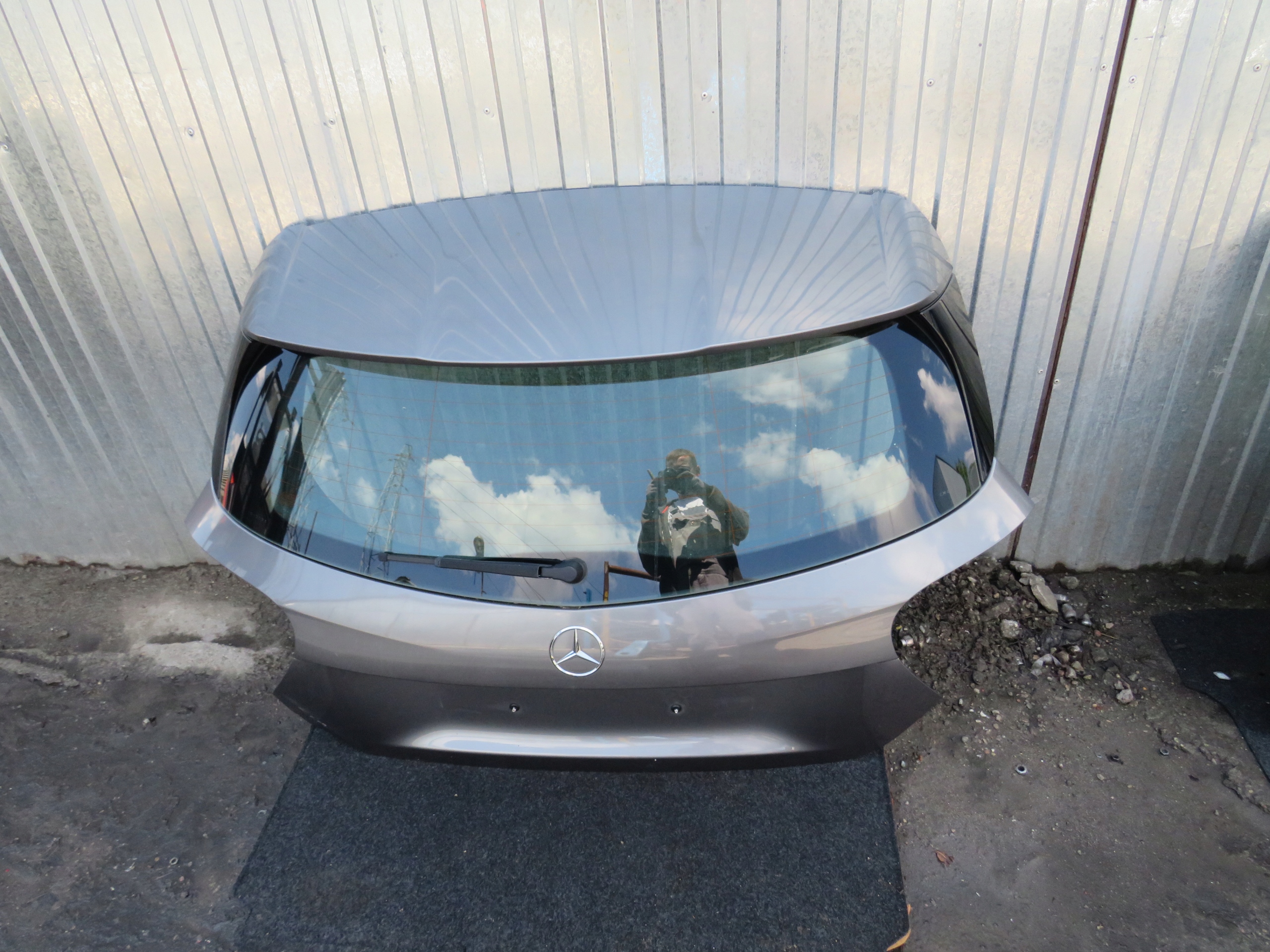 KLAPA TYŁ TYLNA MERCEDES W176