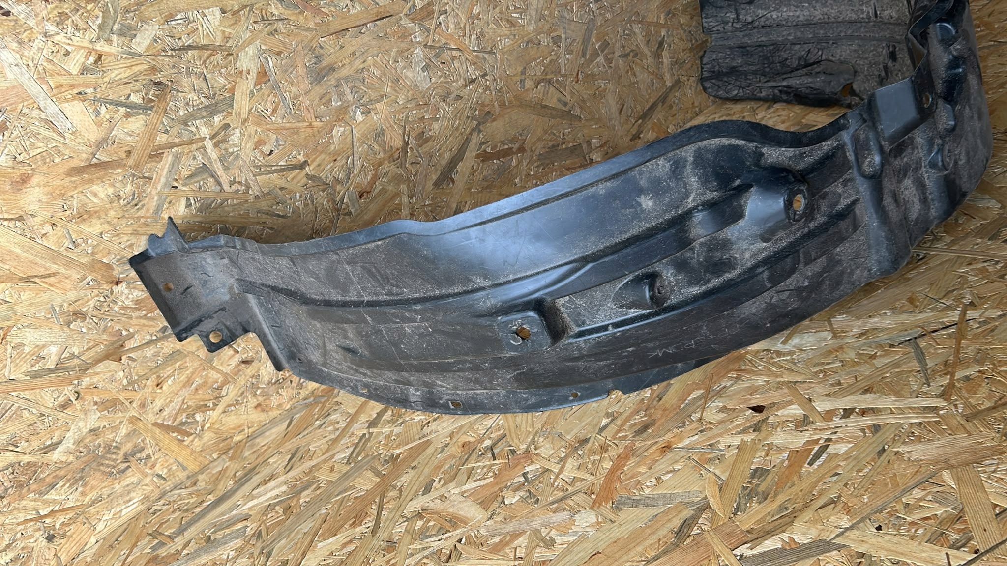 mudguard right right front front TOYOTA YARIS IV 20