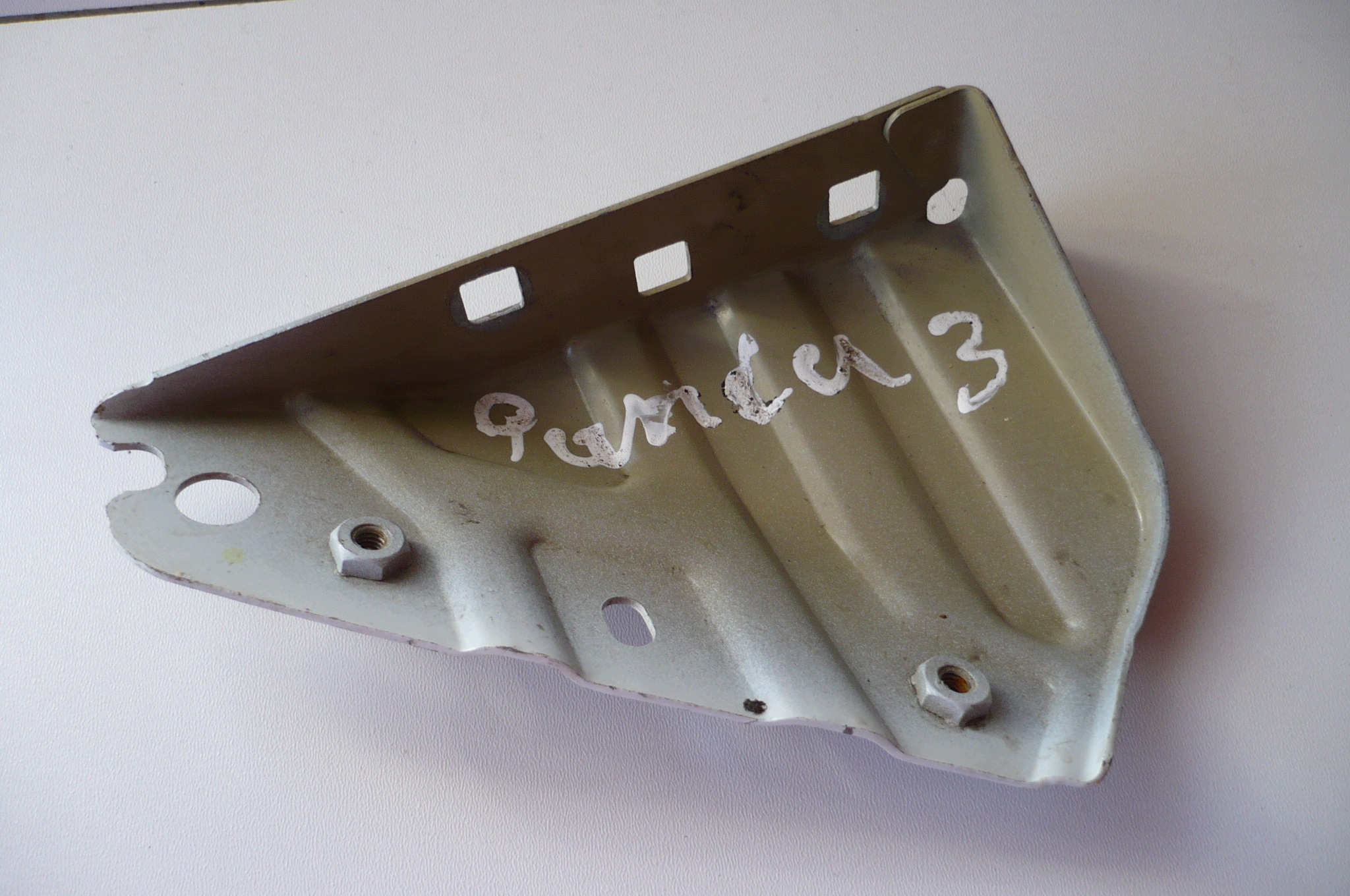 FIAT PANDA III 3 console étrier aile droite avant 12