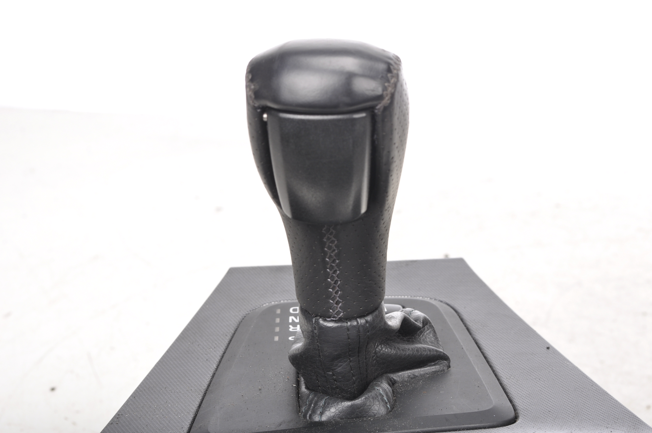 VOLVO S60 V70 XC70 GALKA ZMIANY BIEGOW WYBIERAK Part number P30735558